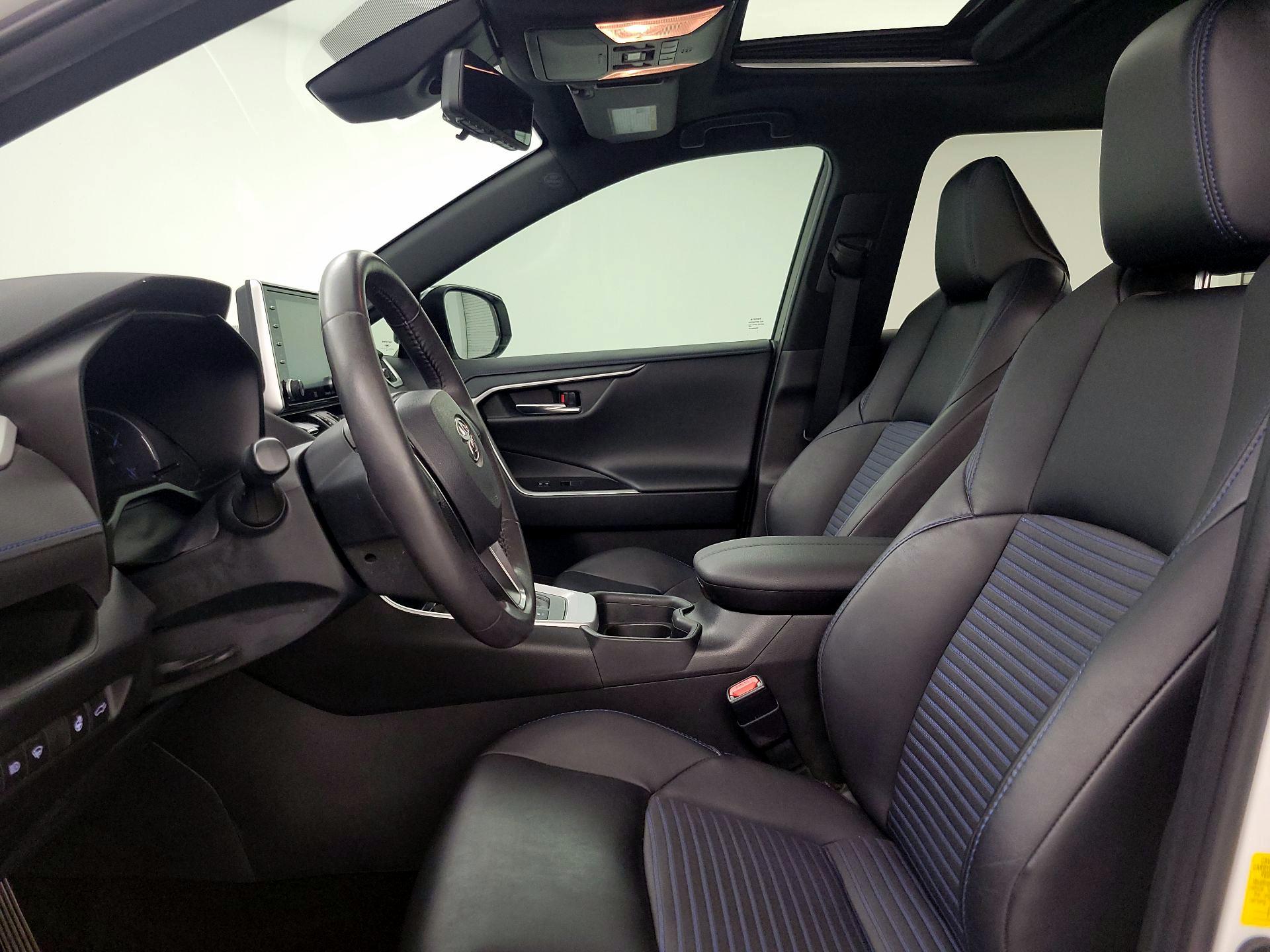 Thumbnail: 2019 Toyota RAV4 - 11