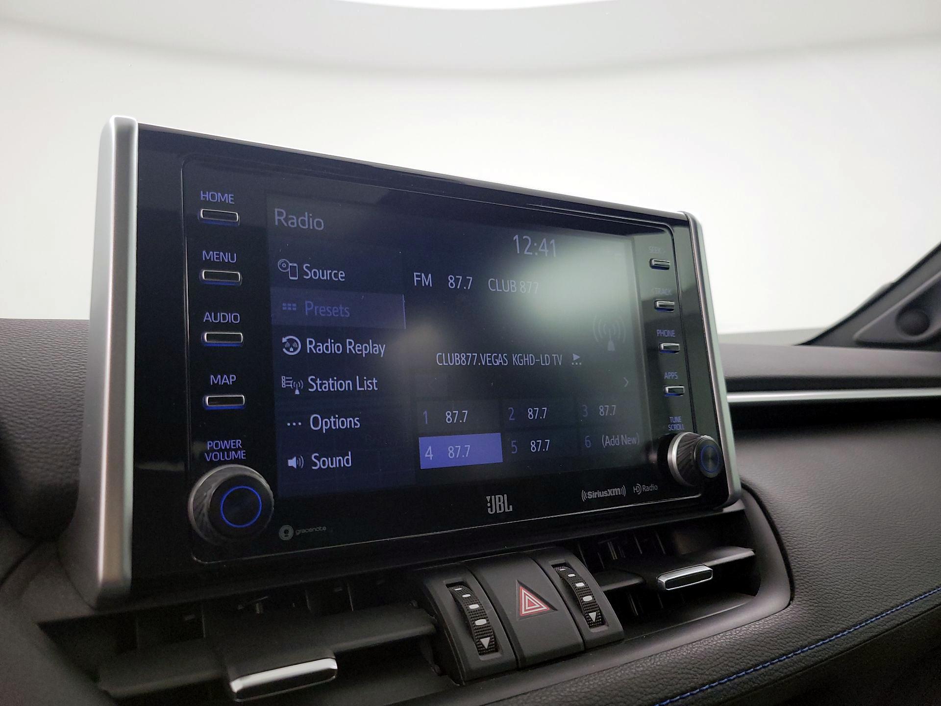Thumbnail: 2019 Toyota RAV4 - 16