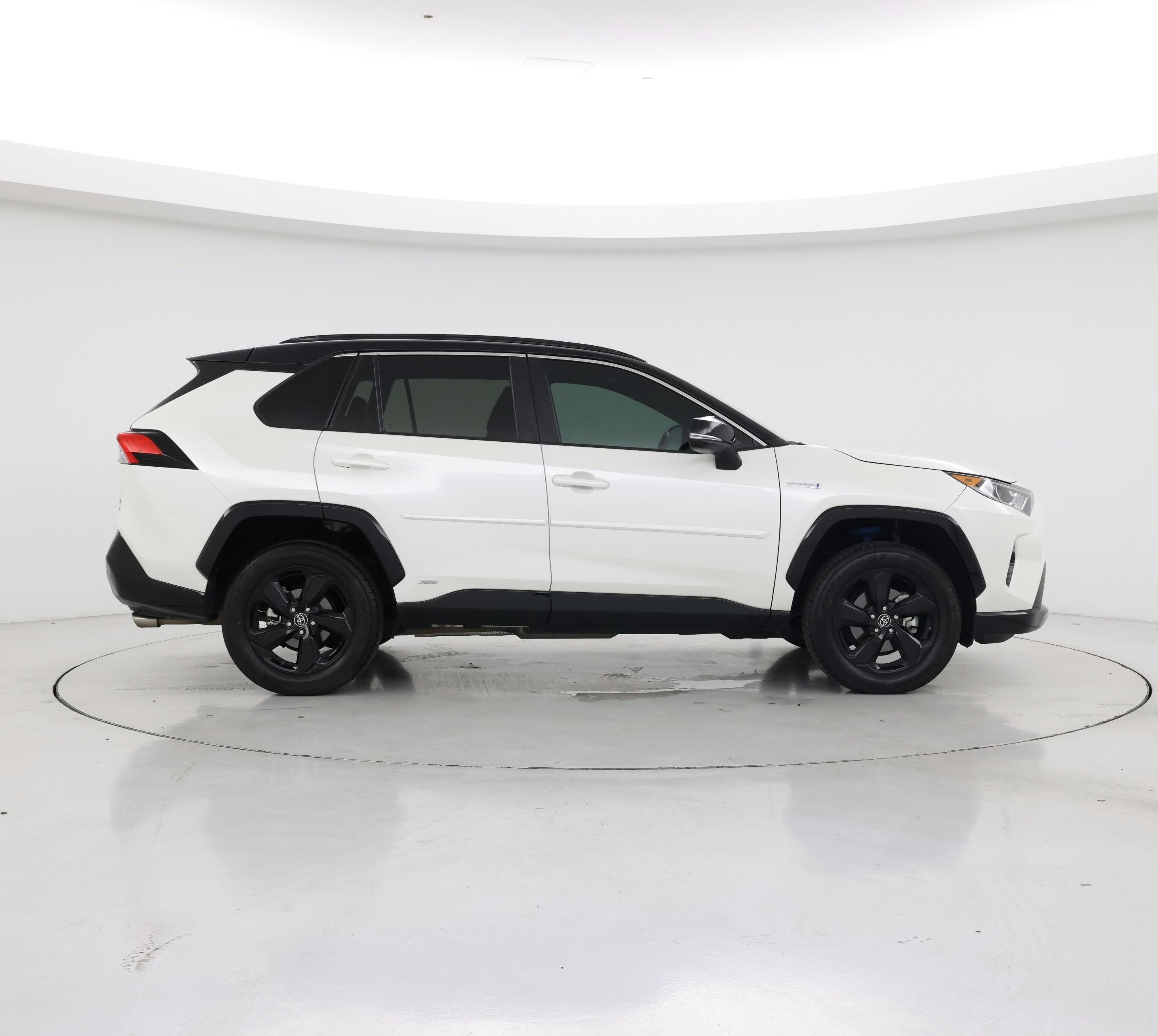 Thumbnail: 2019 Toyota RAV4 - 7