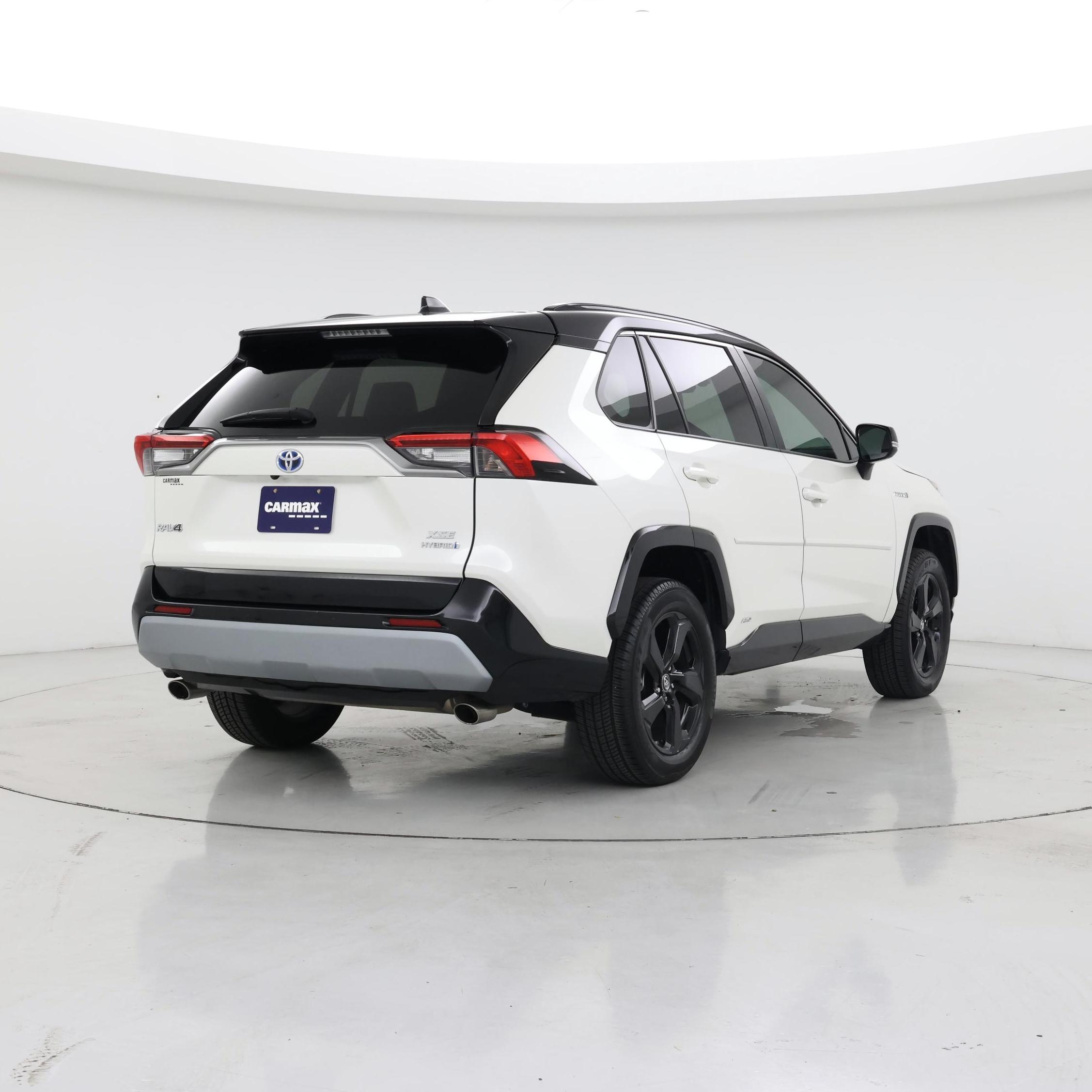 Thumbnail: 2019 Toyota RAV4 - 8