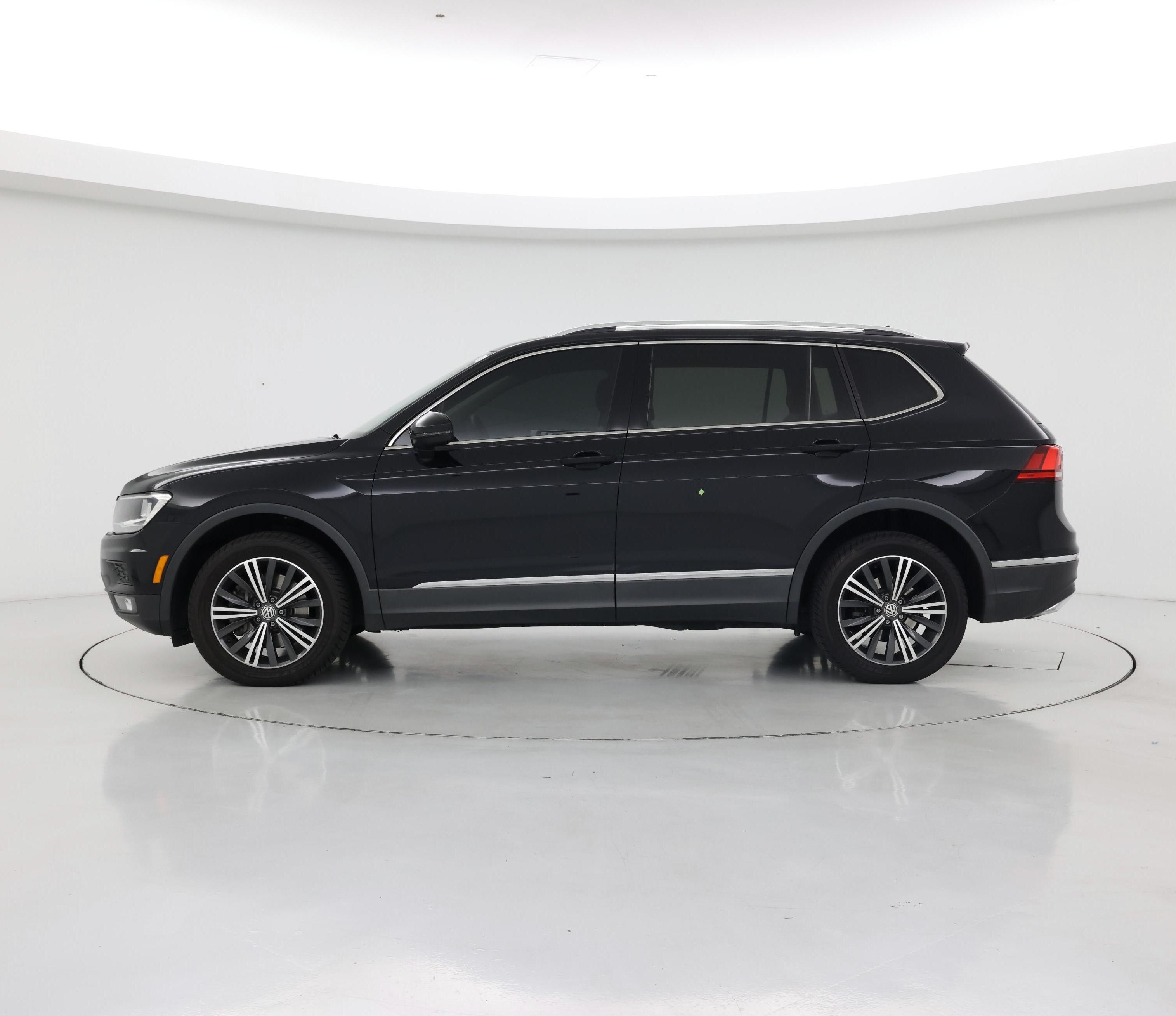 Thumbnail: 2019 Volkswagen Tiguan - 3