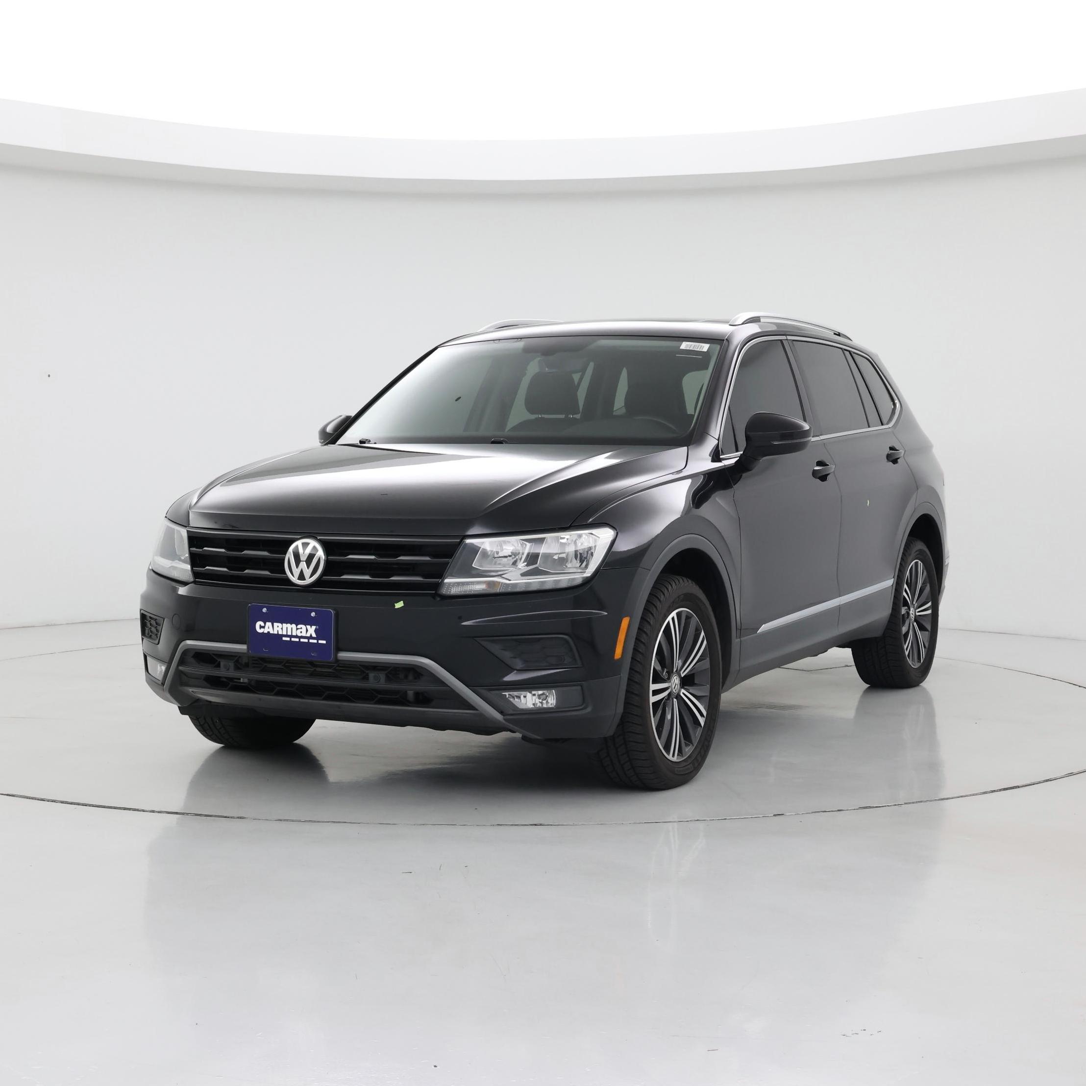 Thumbnail: 2019 Volkswagen Tiguan - 4