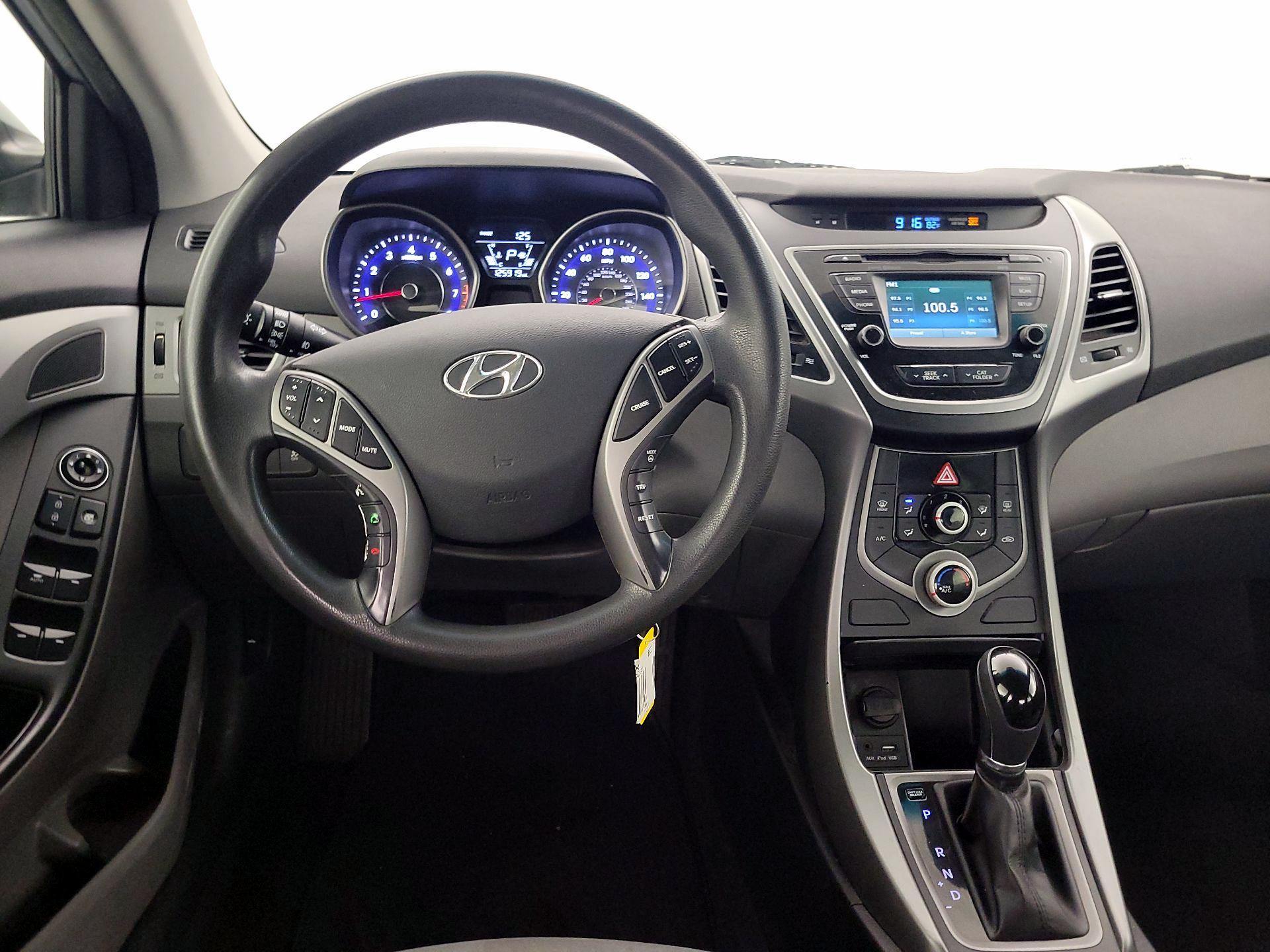 Thumbnail: 2015 Hyundai Elantra - 10