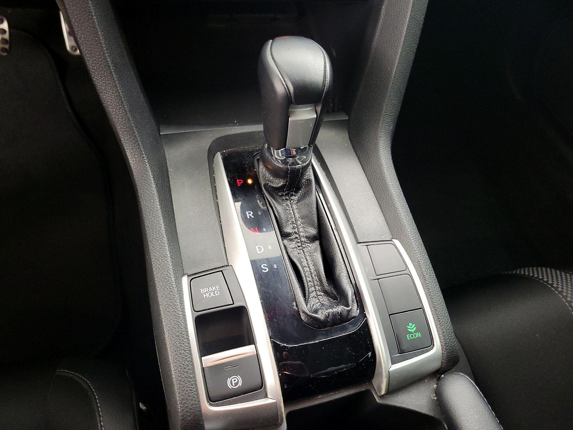 Thumbnail: 2019 Honda Civic - 17
