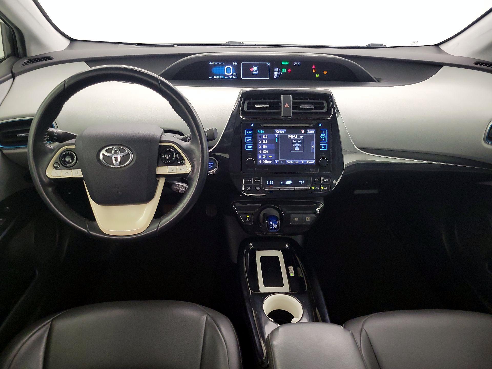 Thumbnail: 2016 Toyota Prius - 9