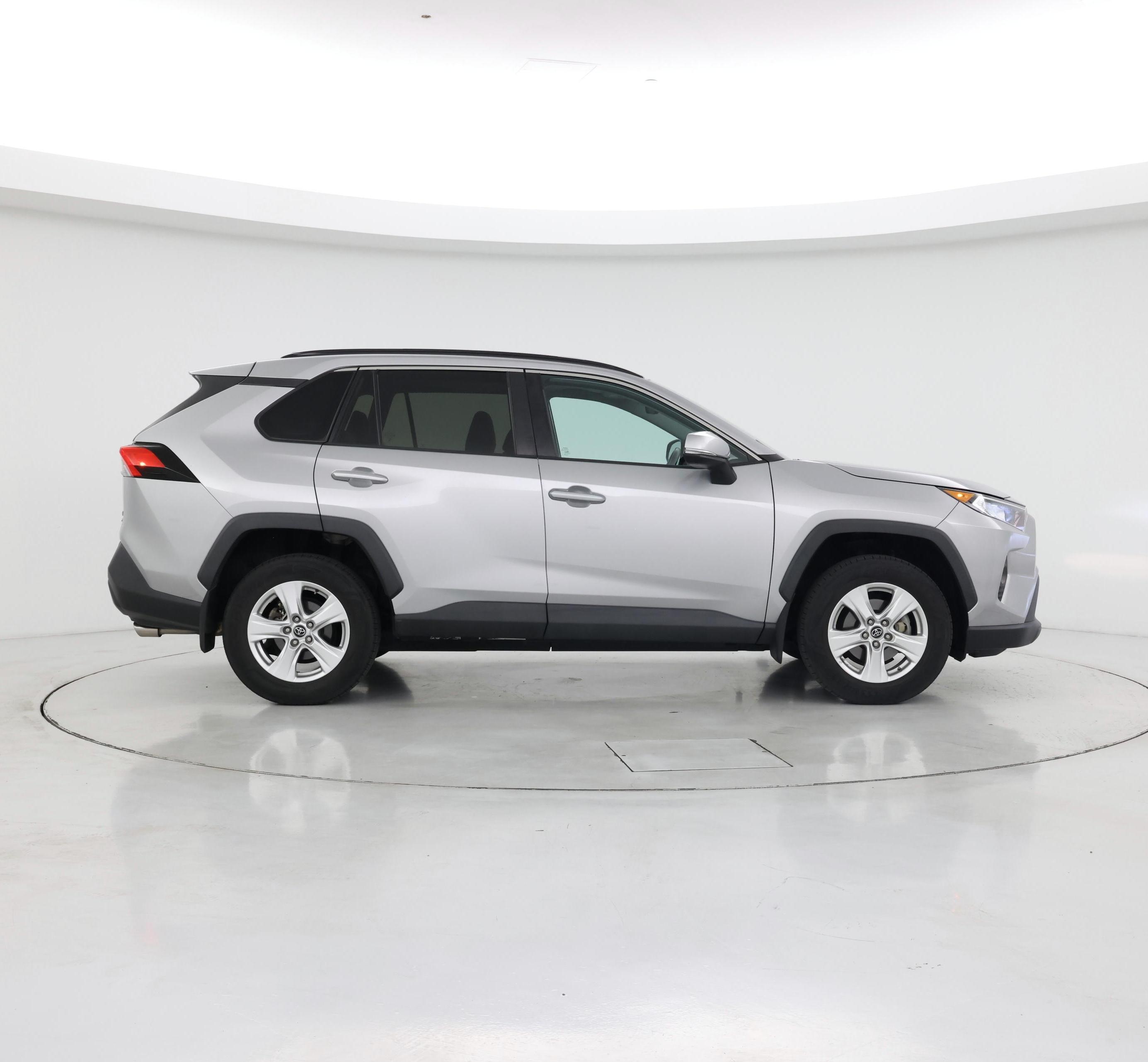 Thumbnail: 2020 Toyota RAV4 - 7