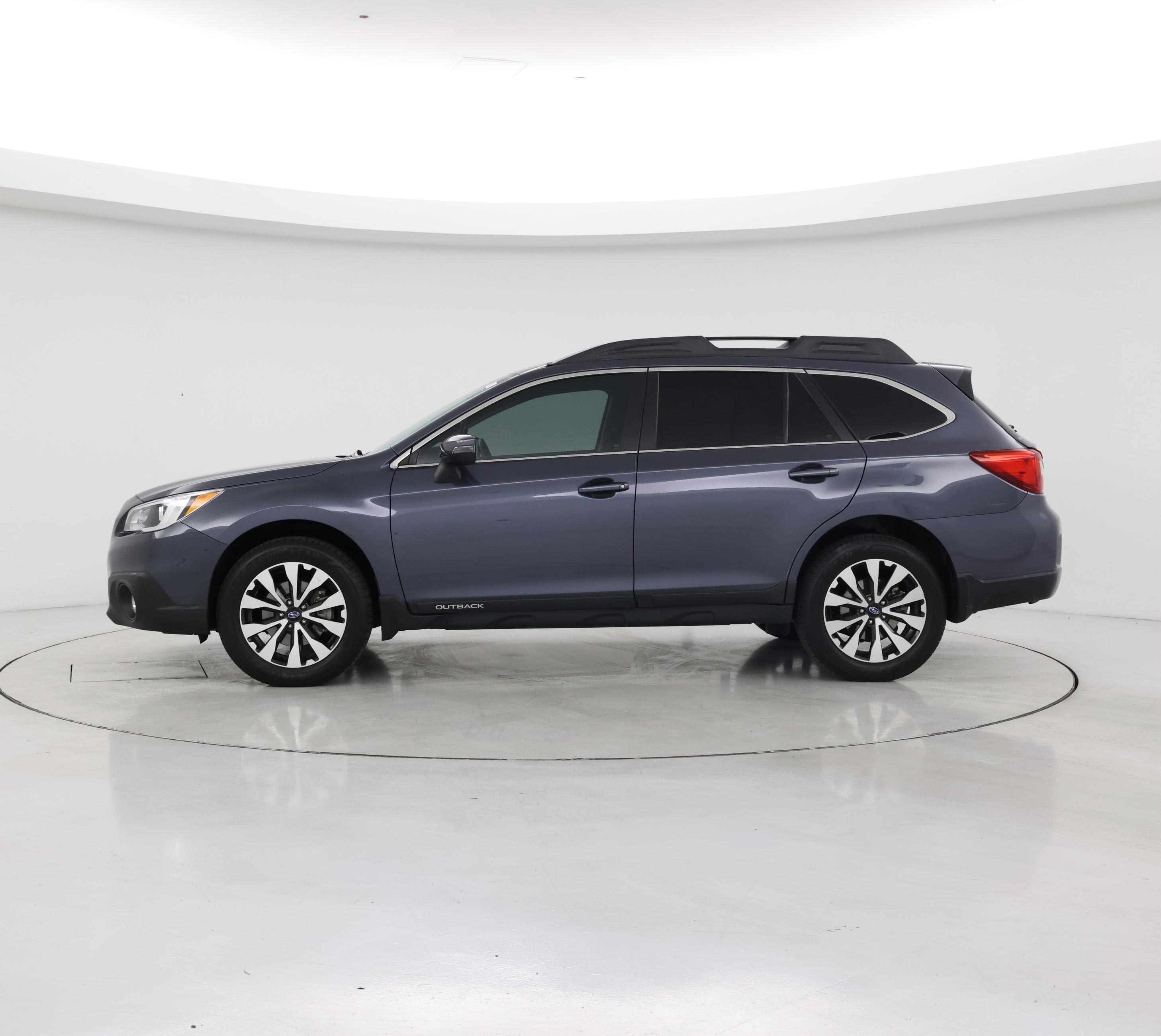 Thumbnail: 2016 Subaru Outback - 3
