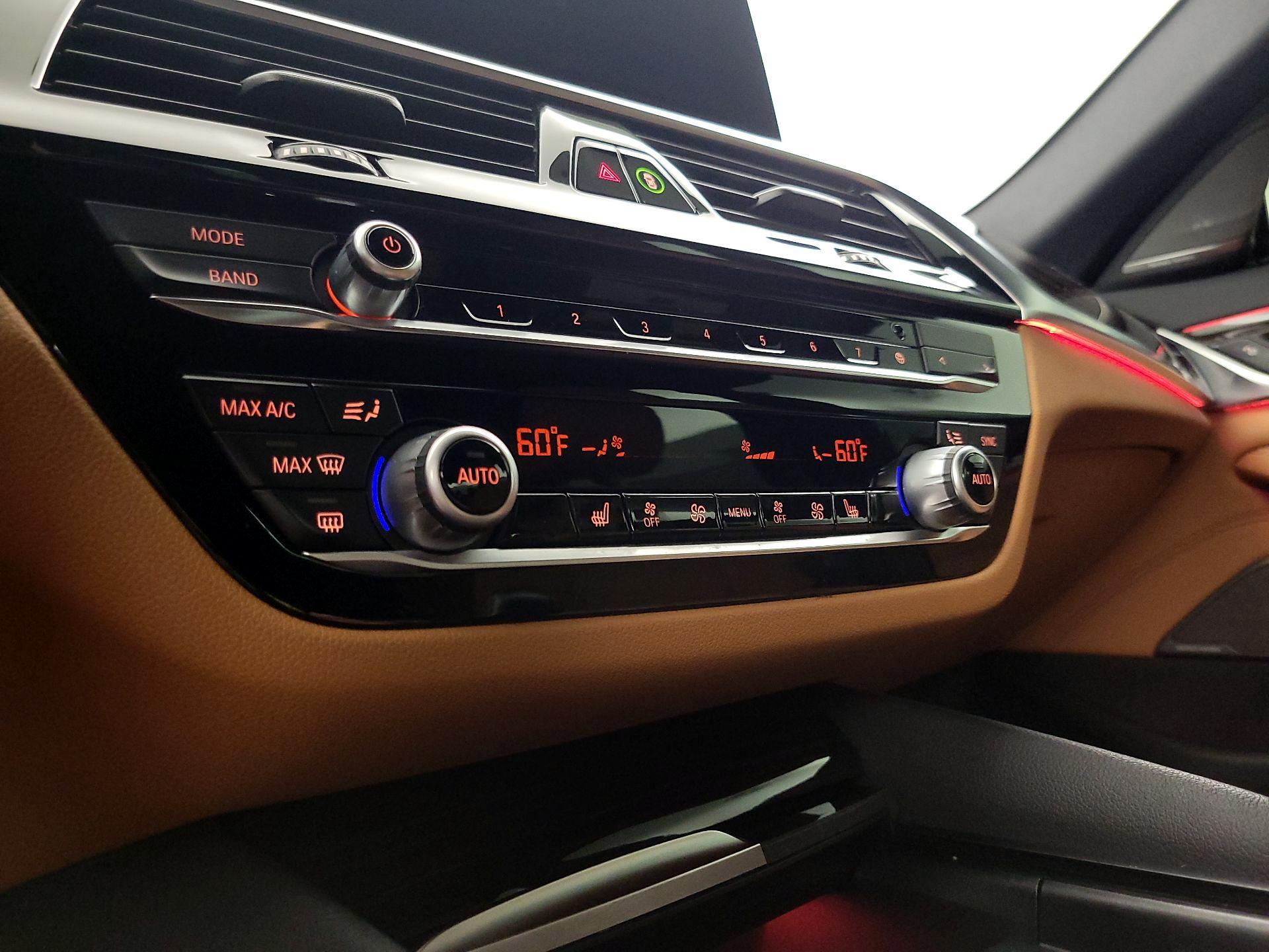 Thumbnail: 2020 BMW 5 Series - 17