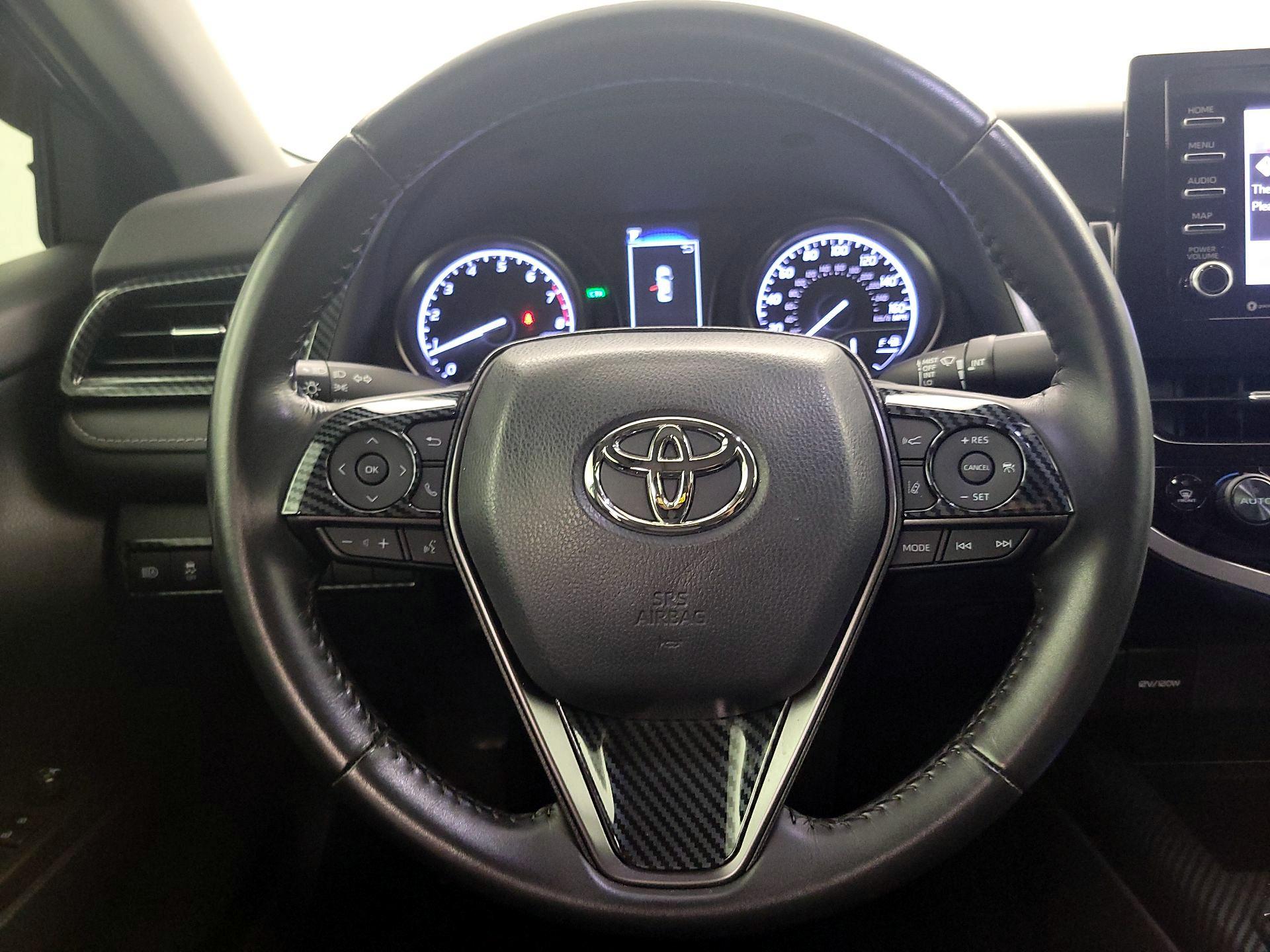 Thumbnail: 2023 Toyota Camry - 10
