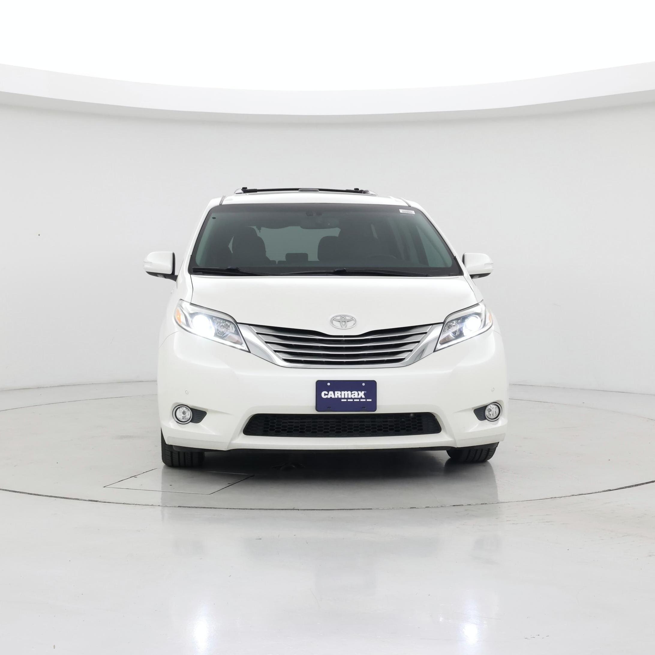 Thumbnail: 2017 Toyota Sienna - 5
