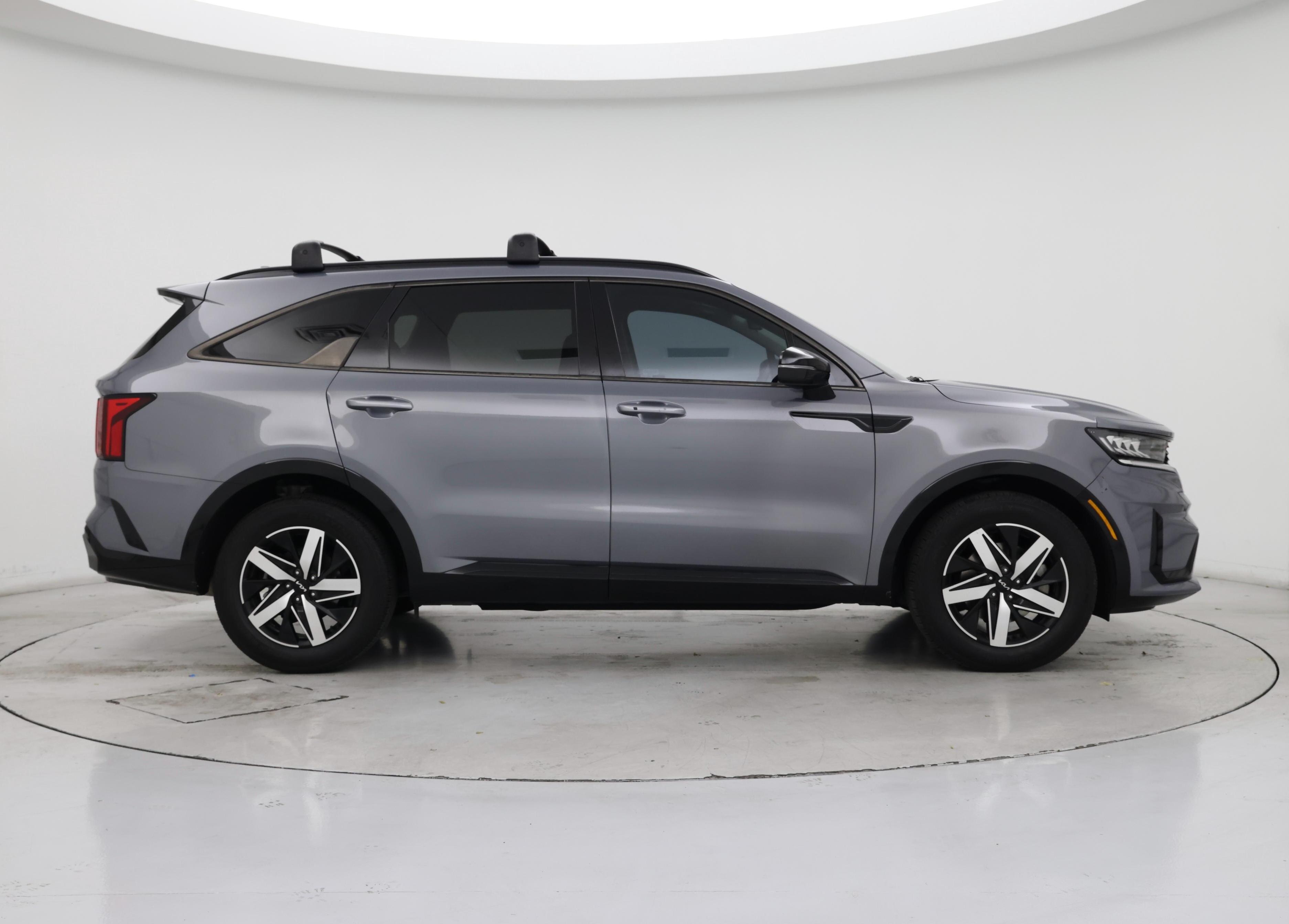 Thumbnail: 2023 Kia Sorento - 7