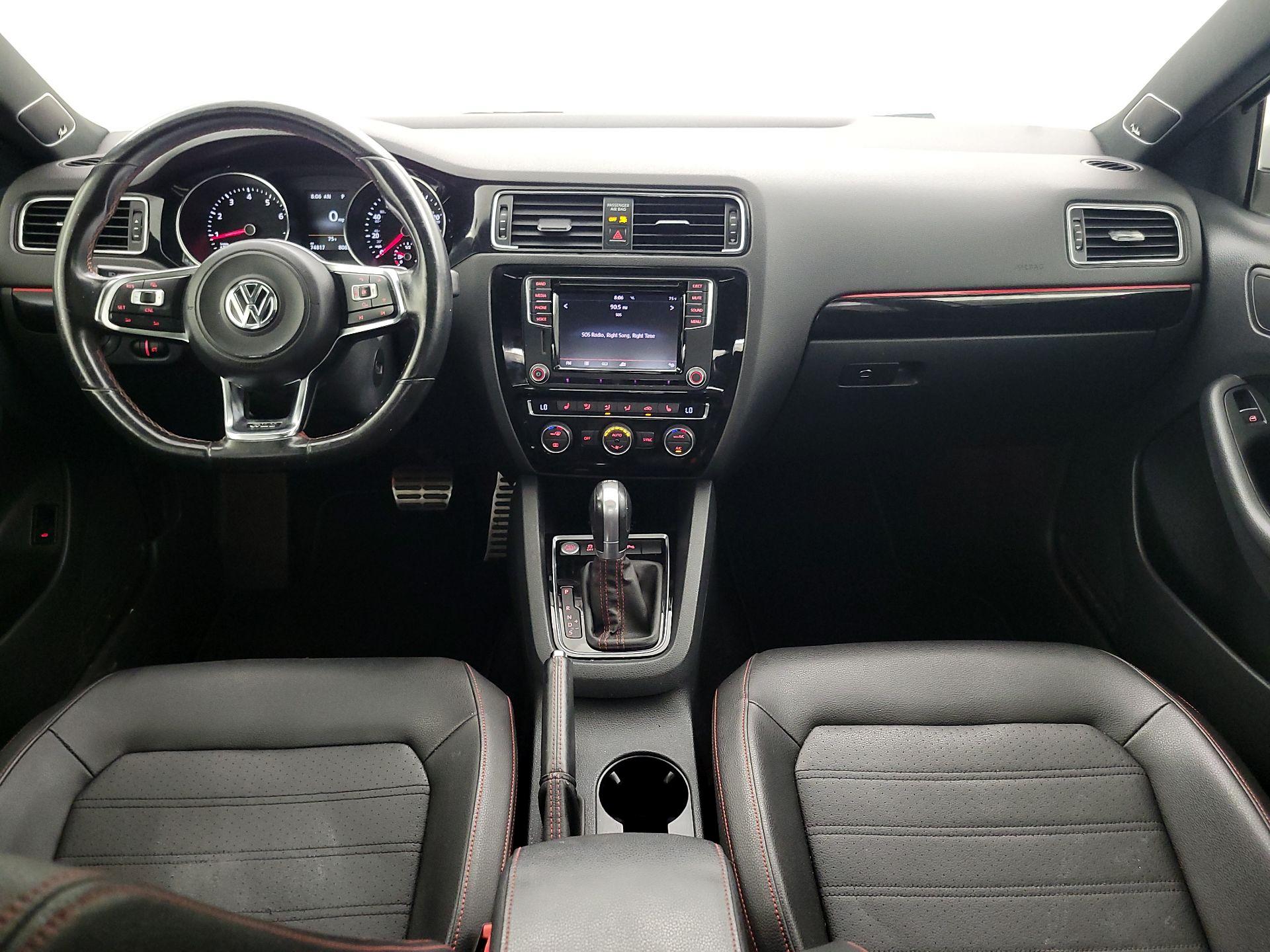 Thumbnail: 2016 Volkswagen Jetta - 9