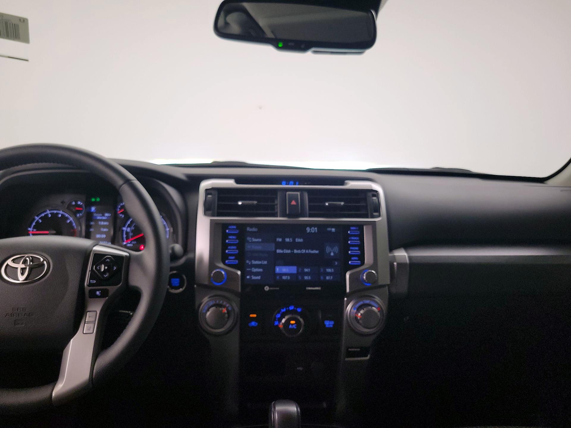 Thumbnail: 2022 Toyota 4Runner - 9