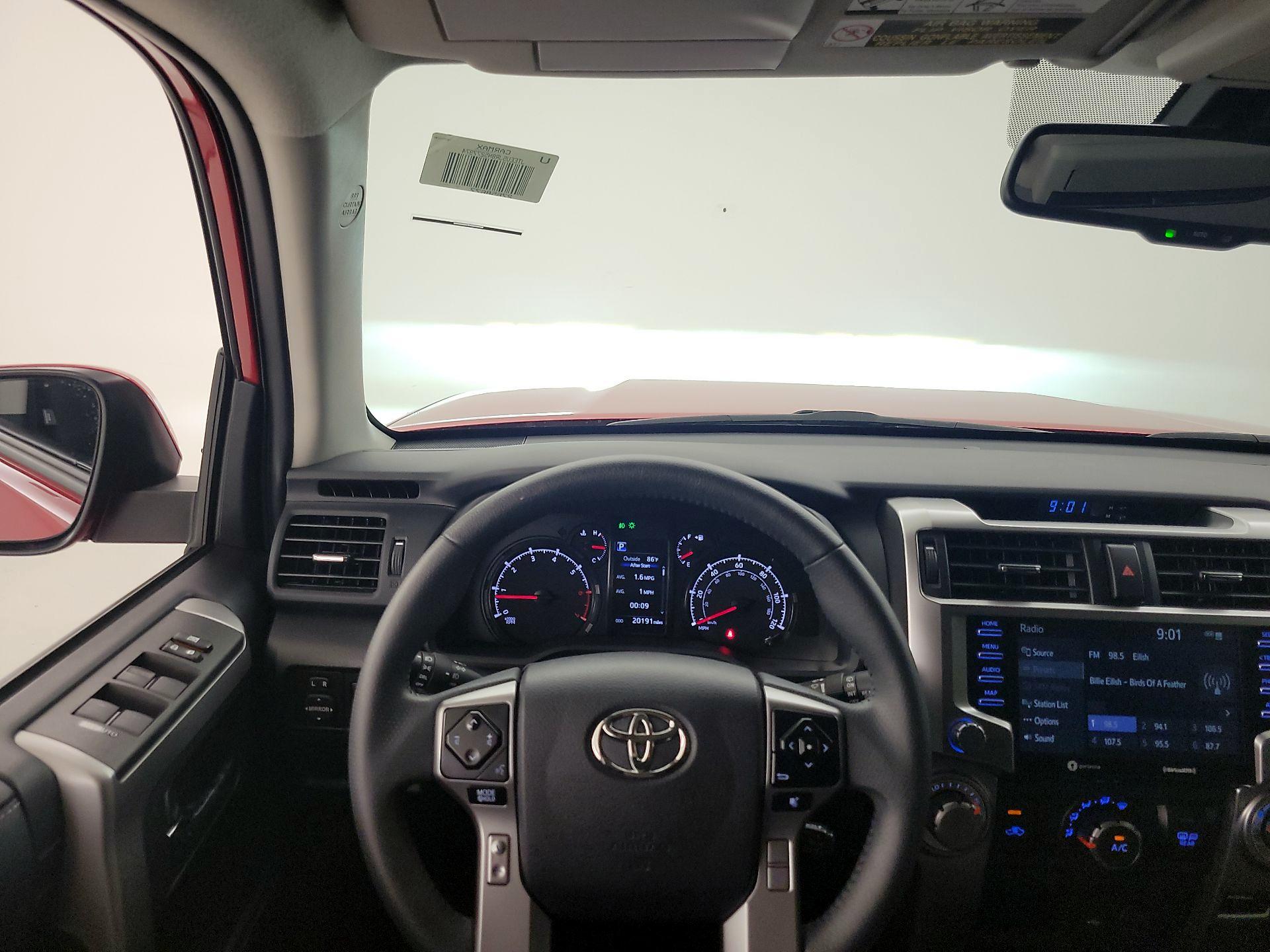 Thumbnail: 2022 Toyota 4Runner - 10