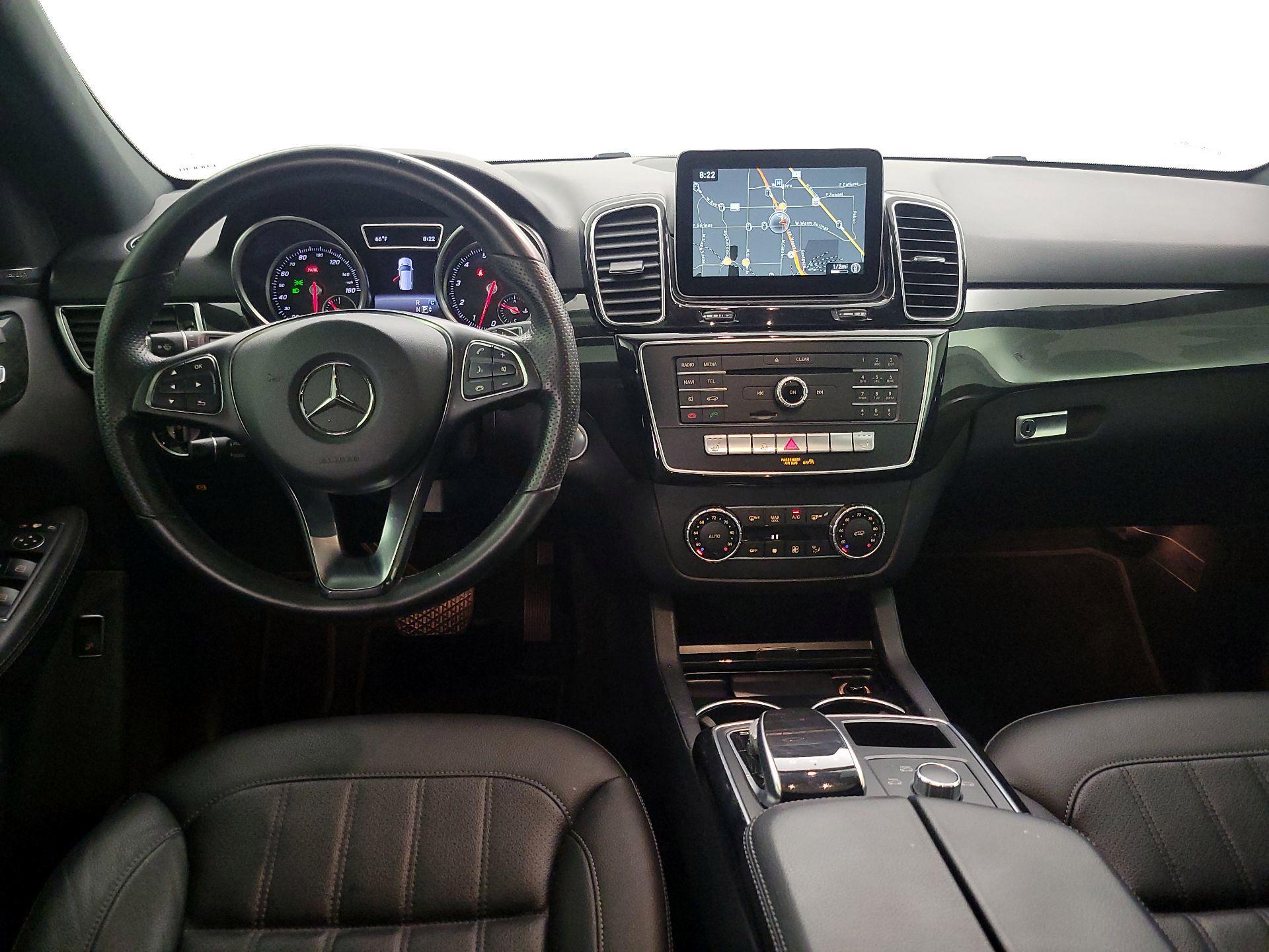 Thumbnail: 2017 Mercedes-Benz GLE - 9