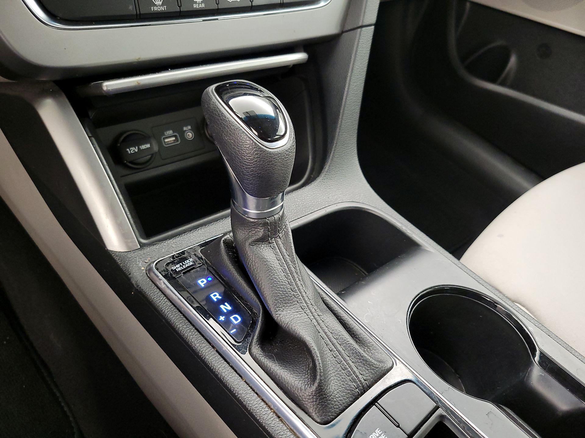 Thumbnail: 2017 Hyundai Sonata - 16