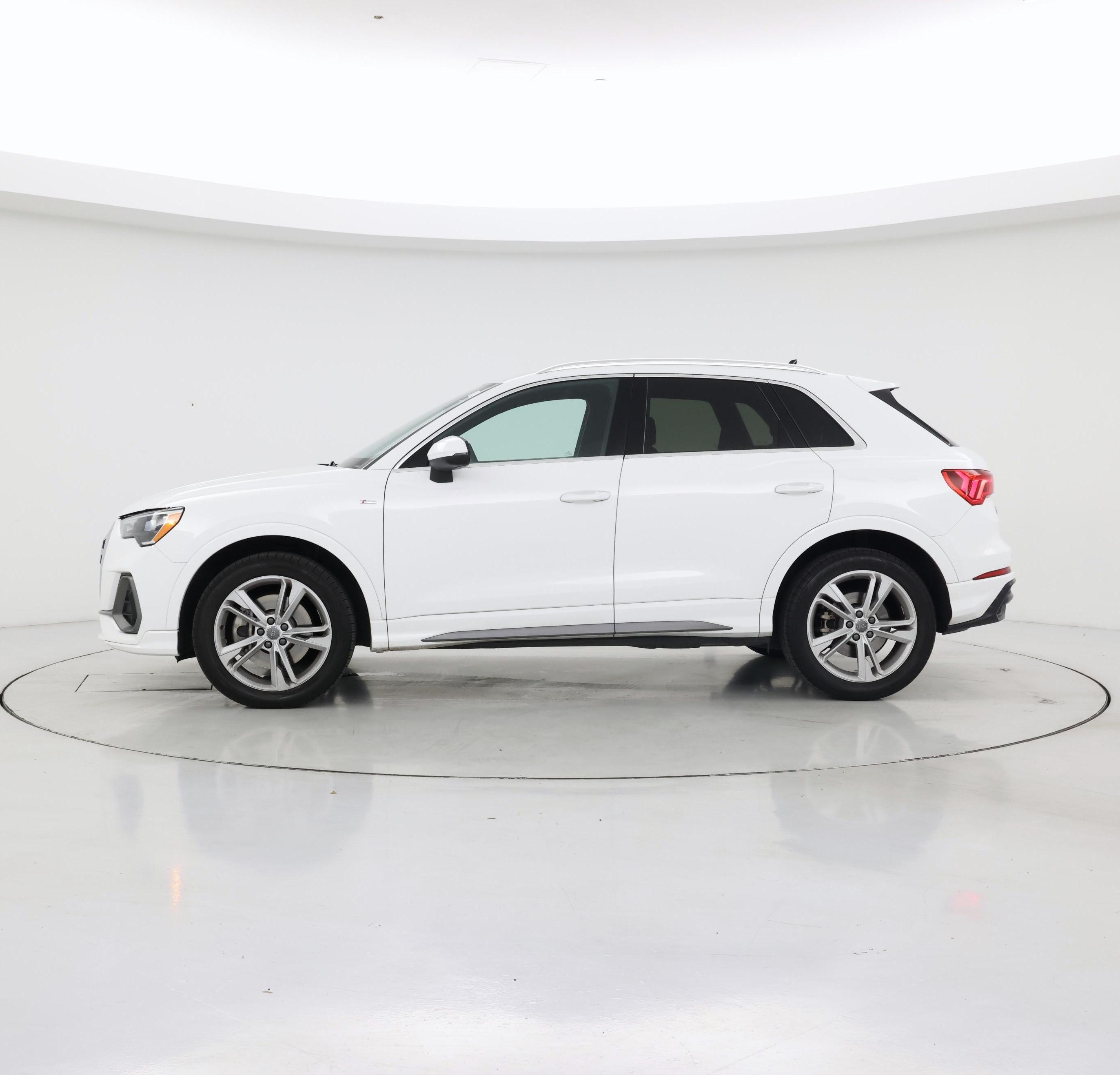 Thumbnail: 2020 Audi Q3 - 3