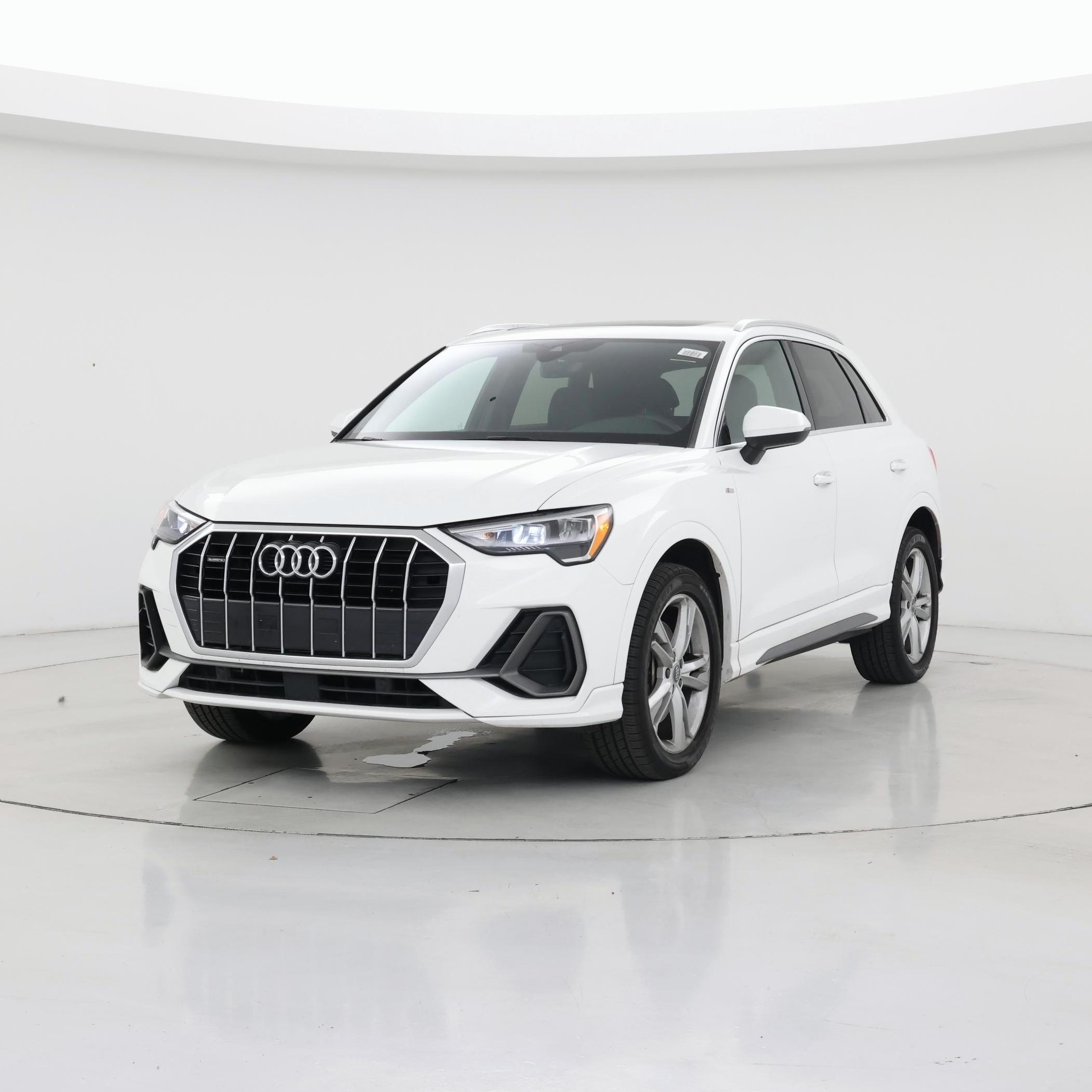 Thumbnail: 2020 Audi Q3 - 4