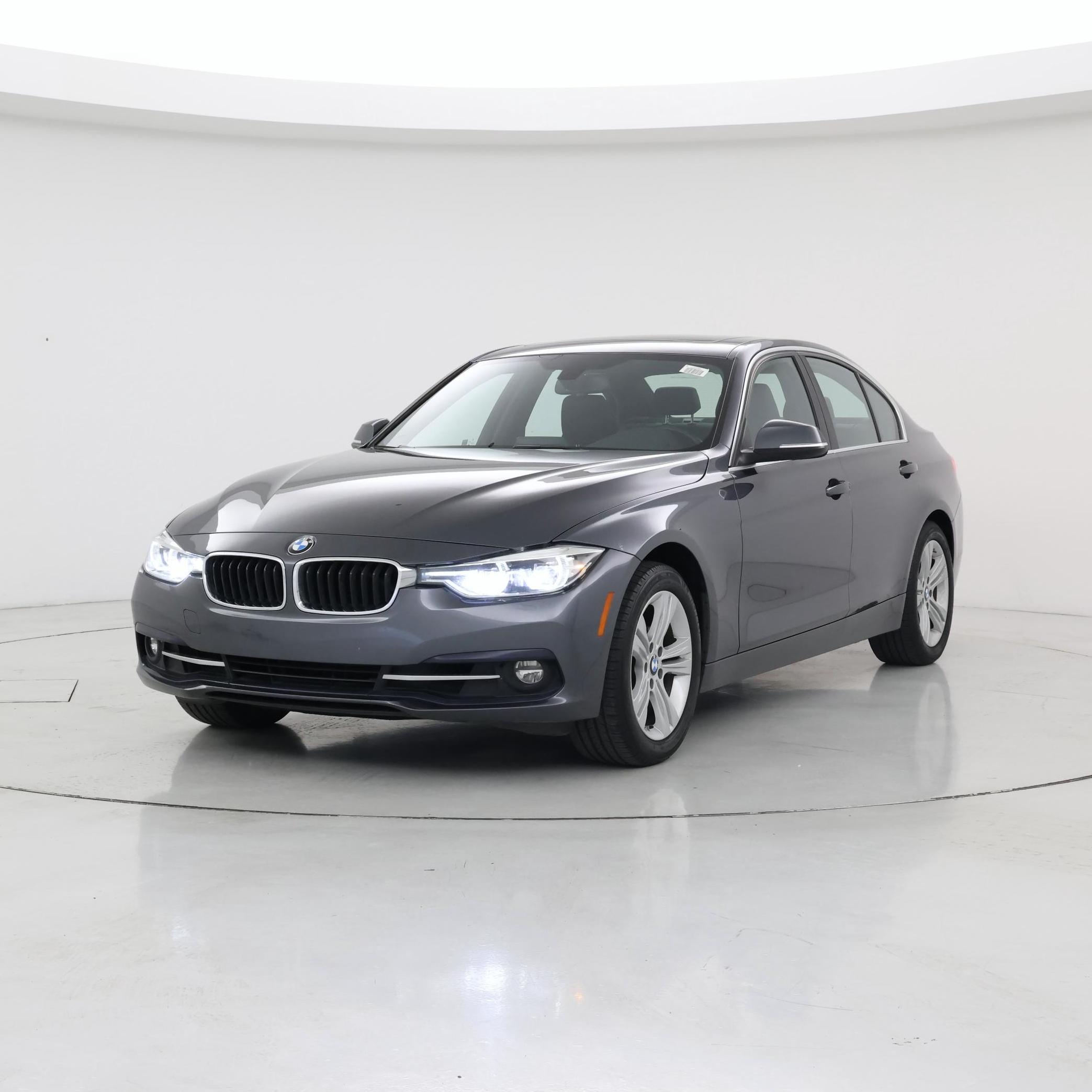 Thumbnail: 2018 BMW 3 Series - 4