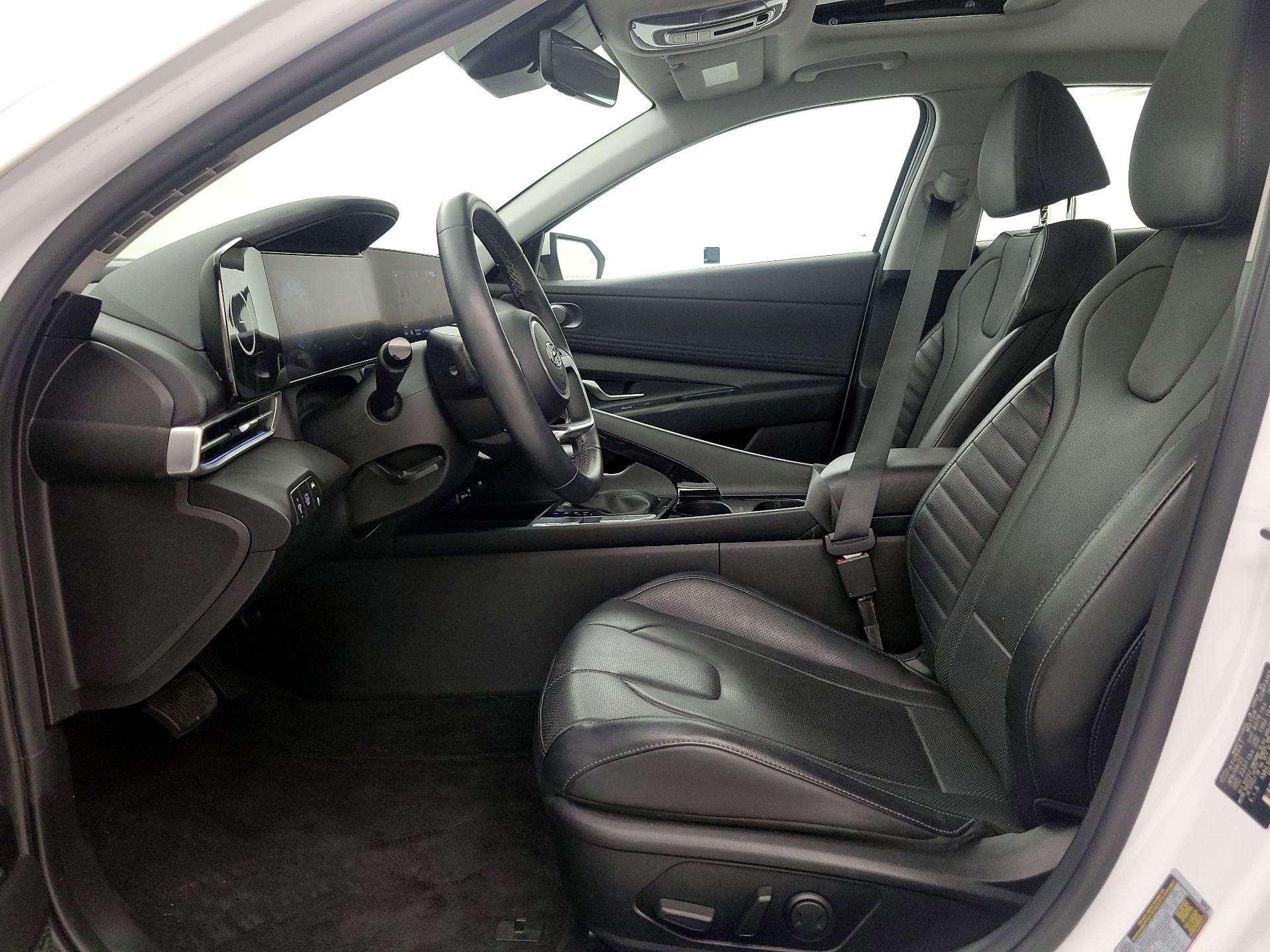 Thumbnail: 2021 Hyundai Elantra - 11