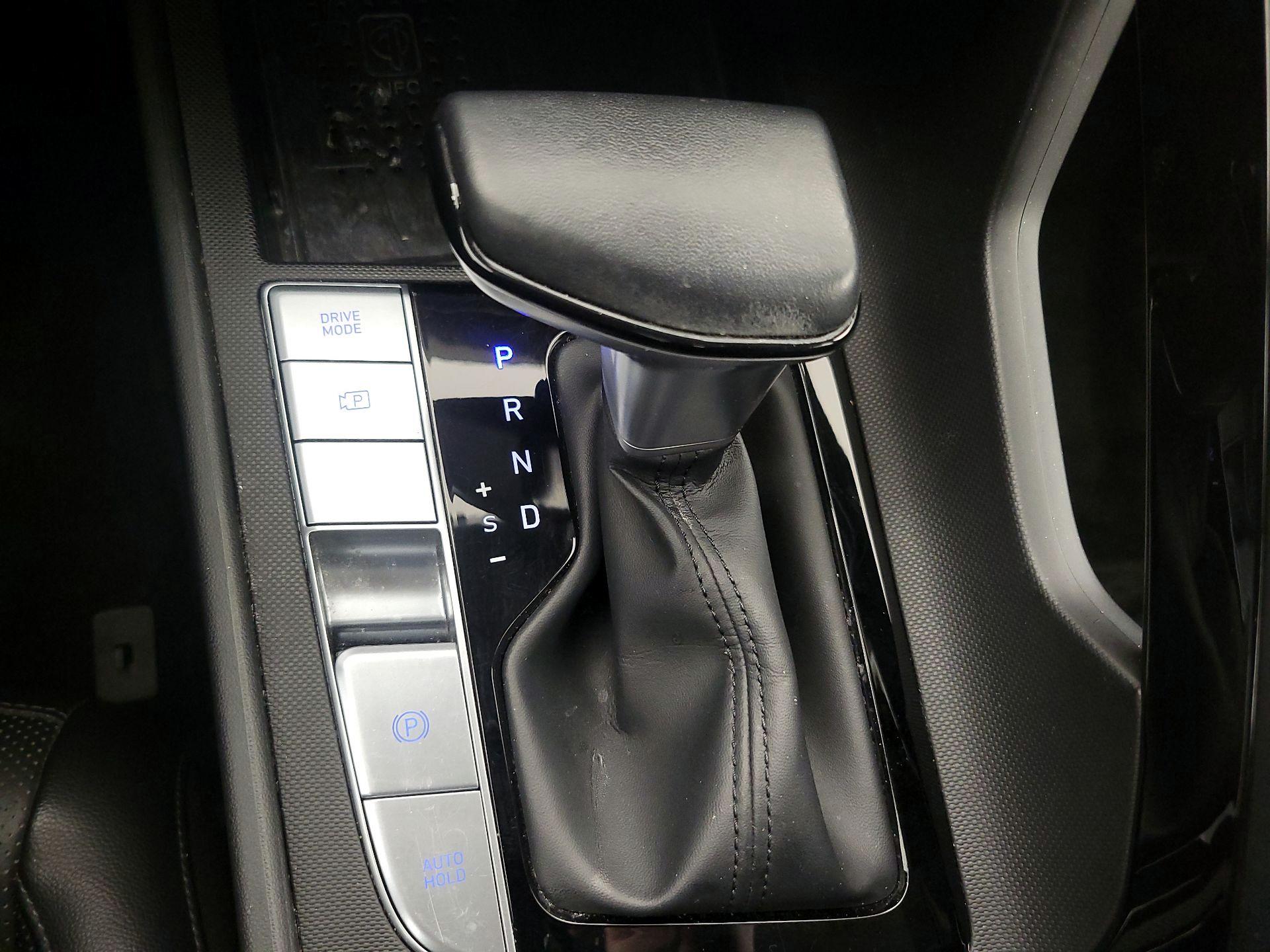 Thumbnail: 2021 Hyundai Elantra - 18