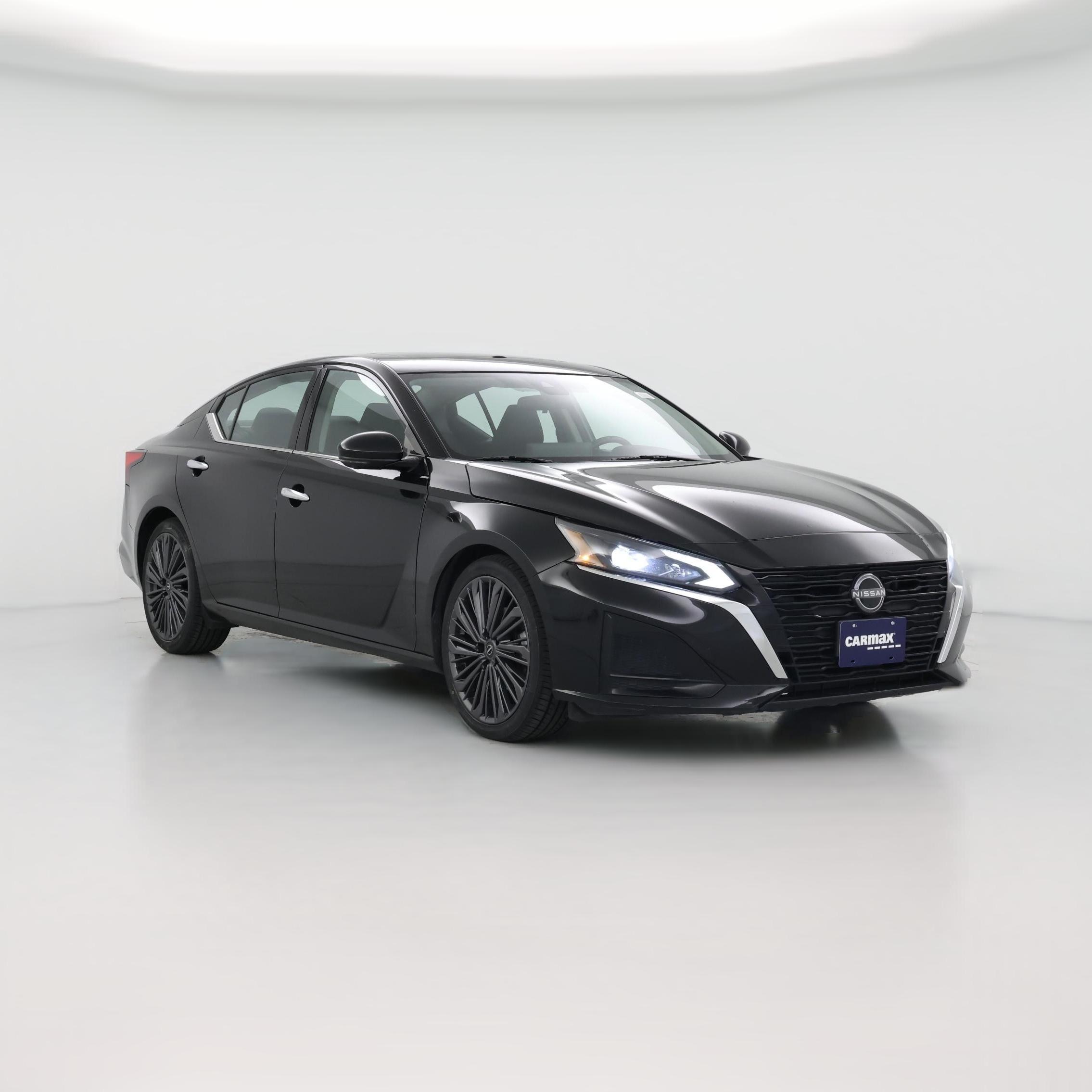 Thumbnail: 2023 Nissan Altima - 1