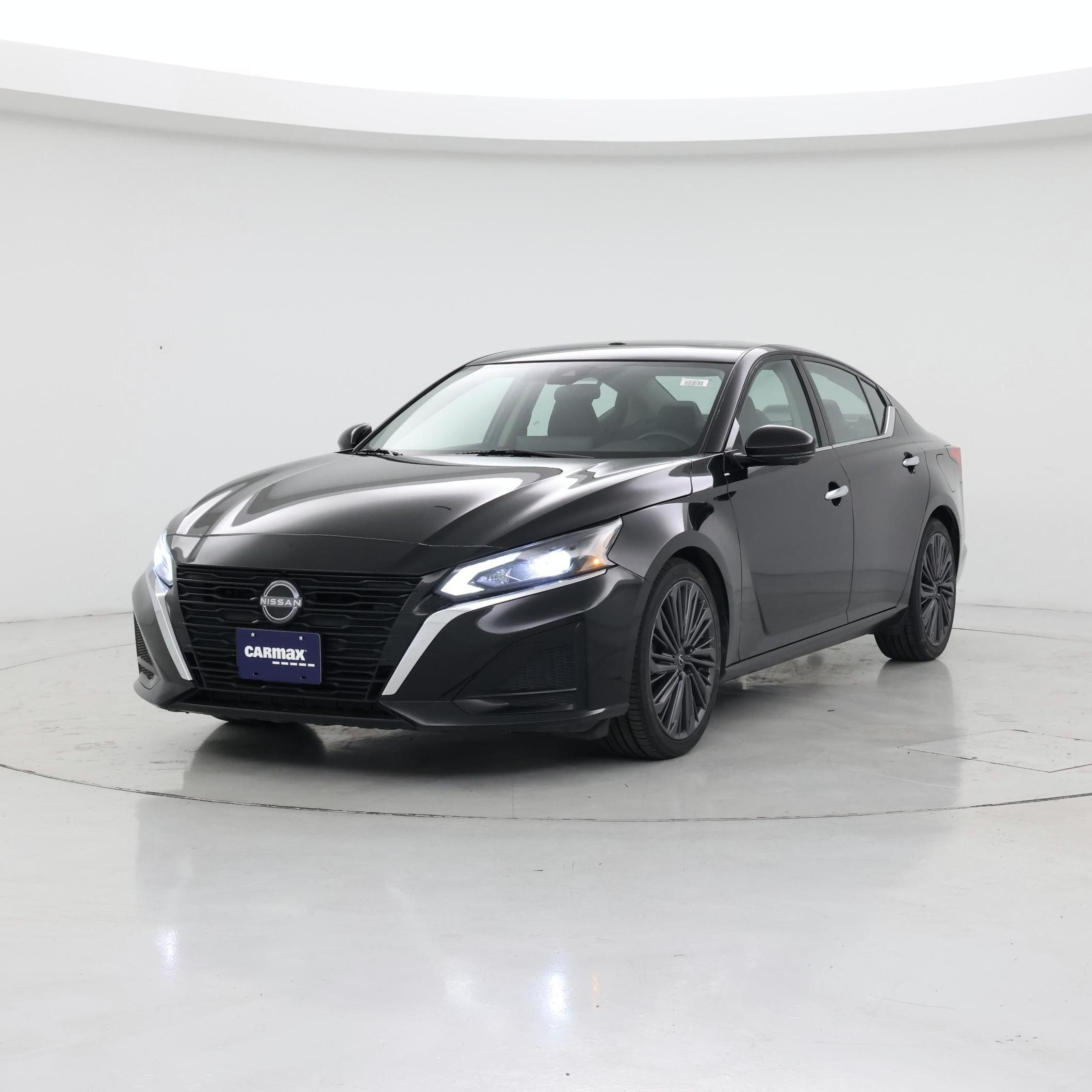 Thumbnail: 2023 Nissan Altima - 4