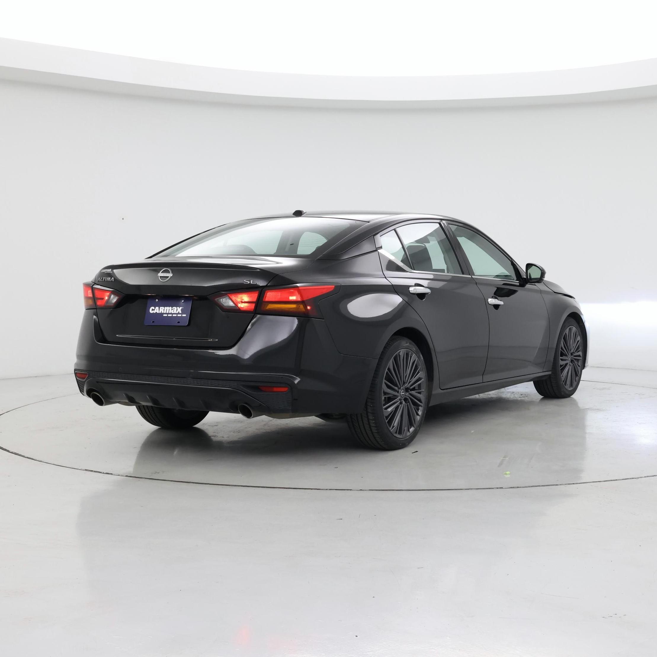 Thumbnail: 2023 Nissan Altima - 8