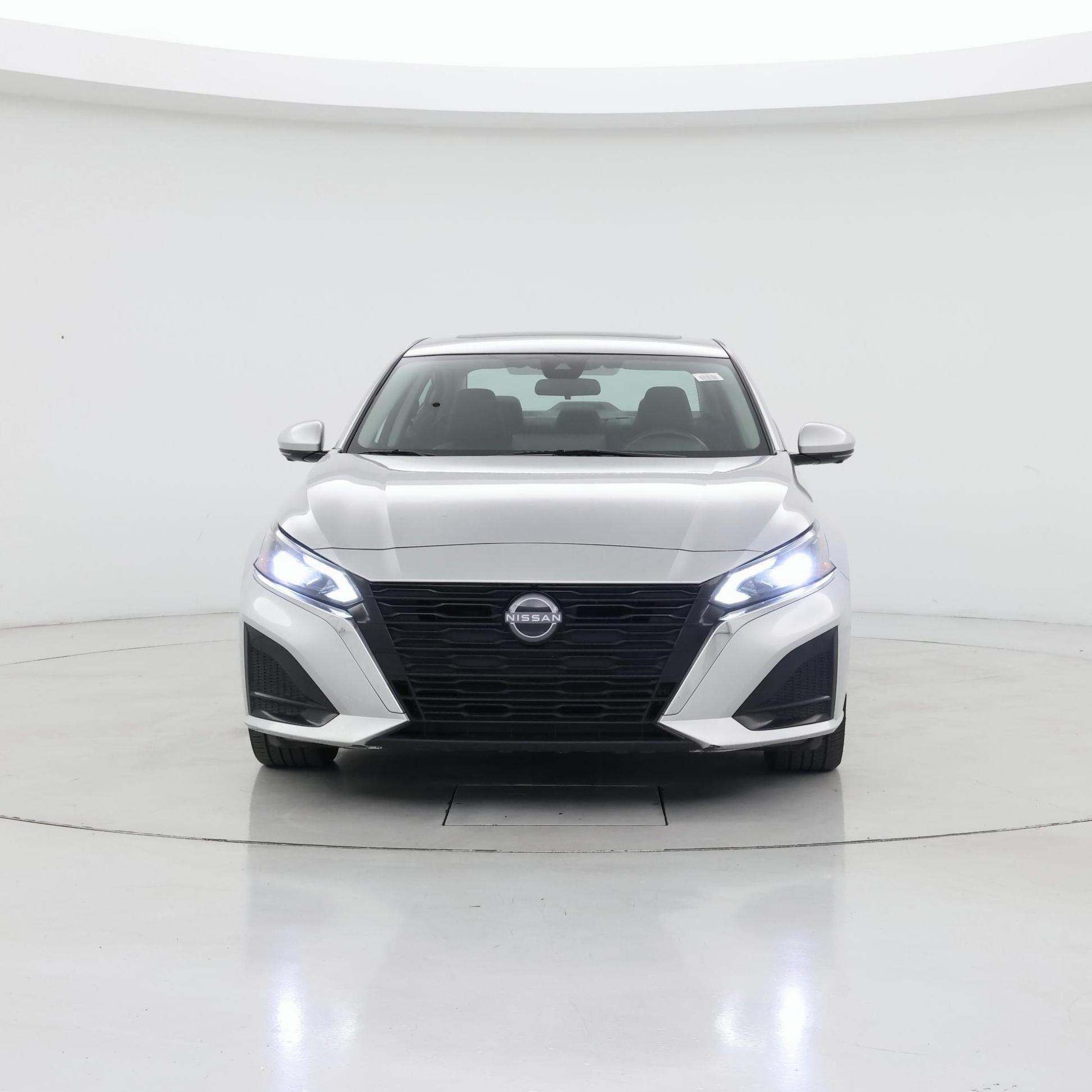 Thumbnail: 2023 Nissan Altima - 5