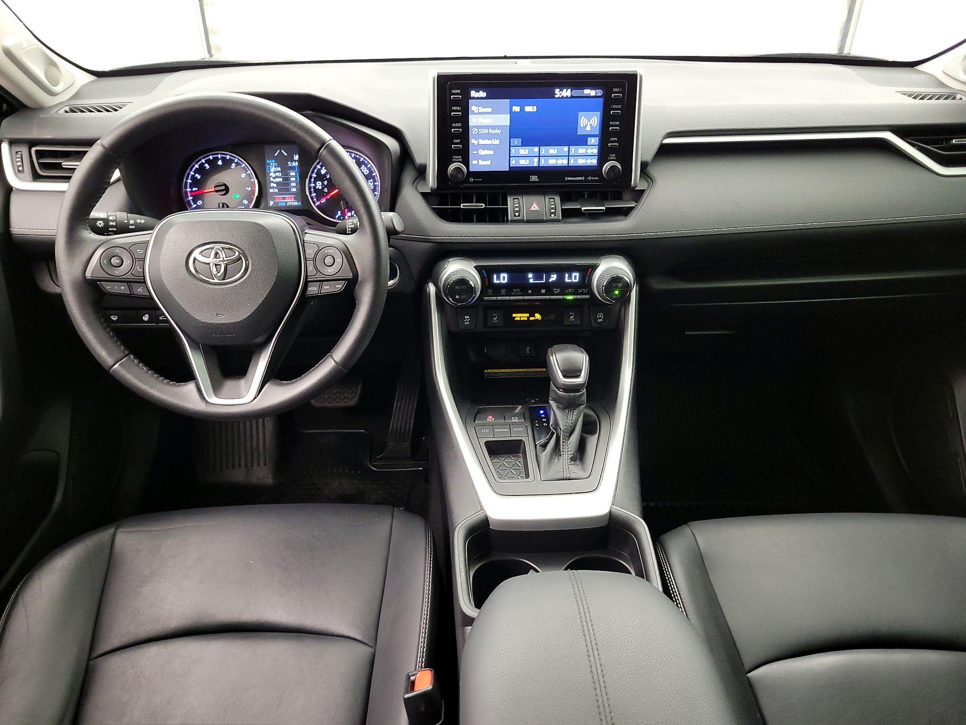 Thumbnail: 2021 Toyota RAV4 - 9