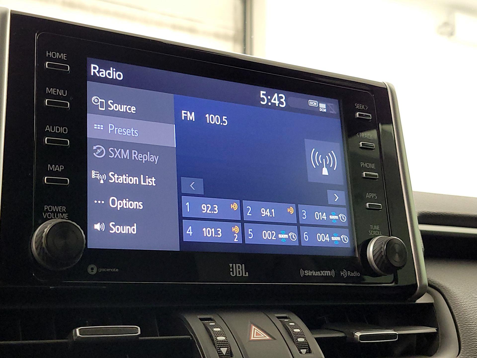 Thumbnail: 2021 Toyota RAV4 - 15