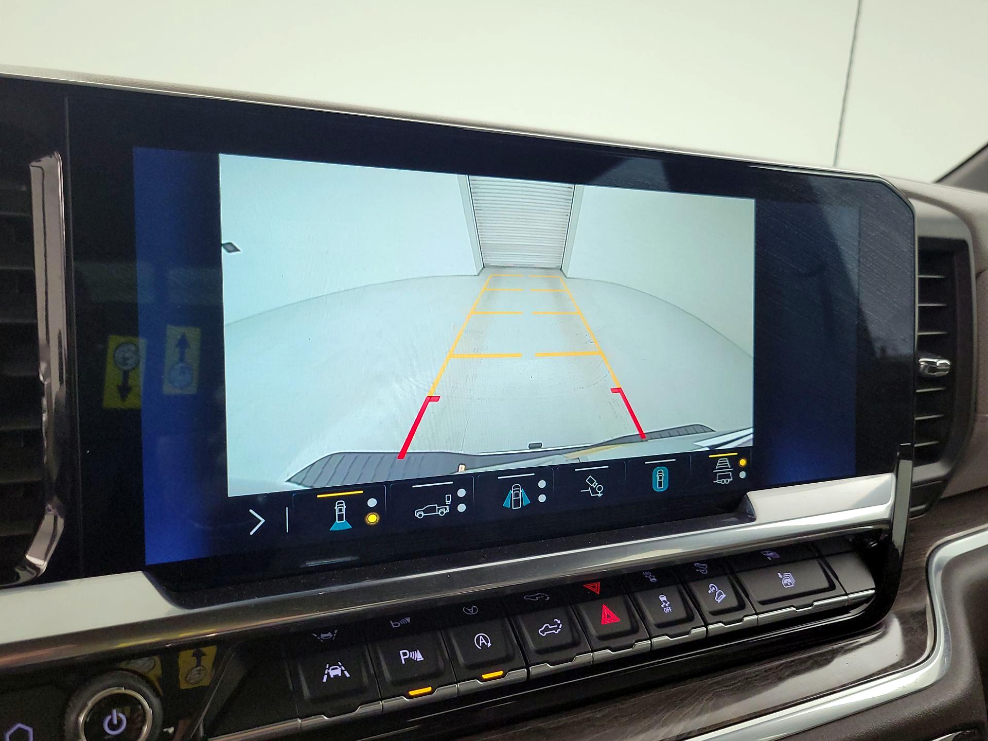 Thumbnail: 2022 Chevrolet Silverado 1500 - 14