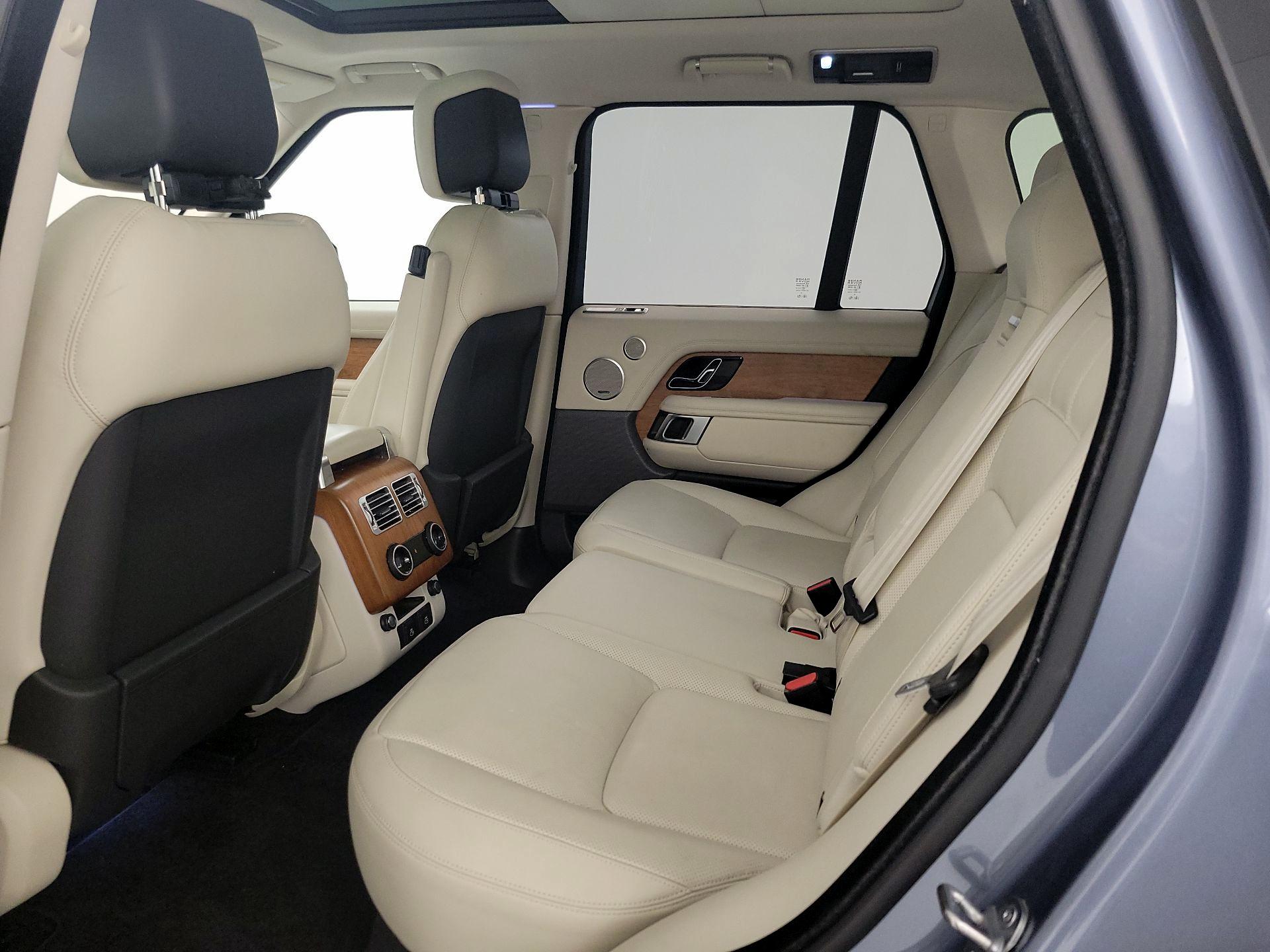 Thumbnail: 2022 Land Rover Range Rover - 20
