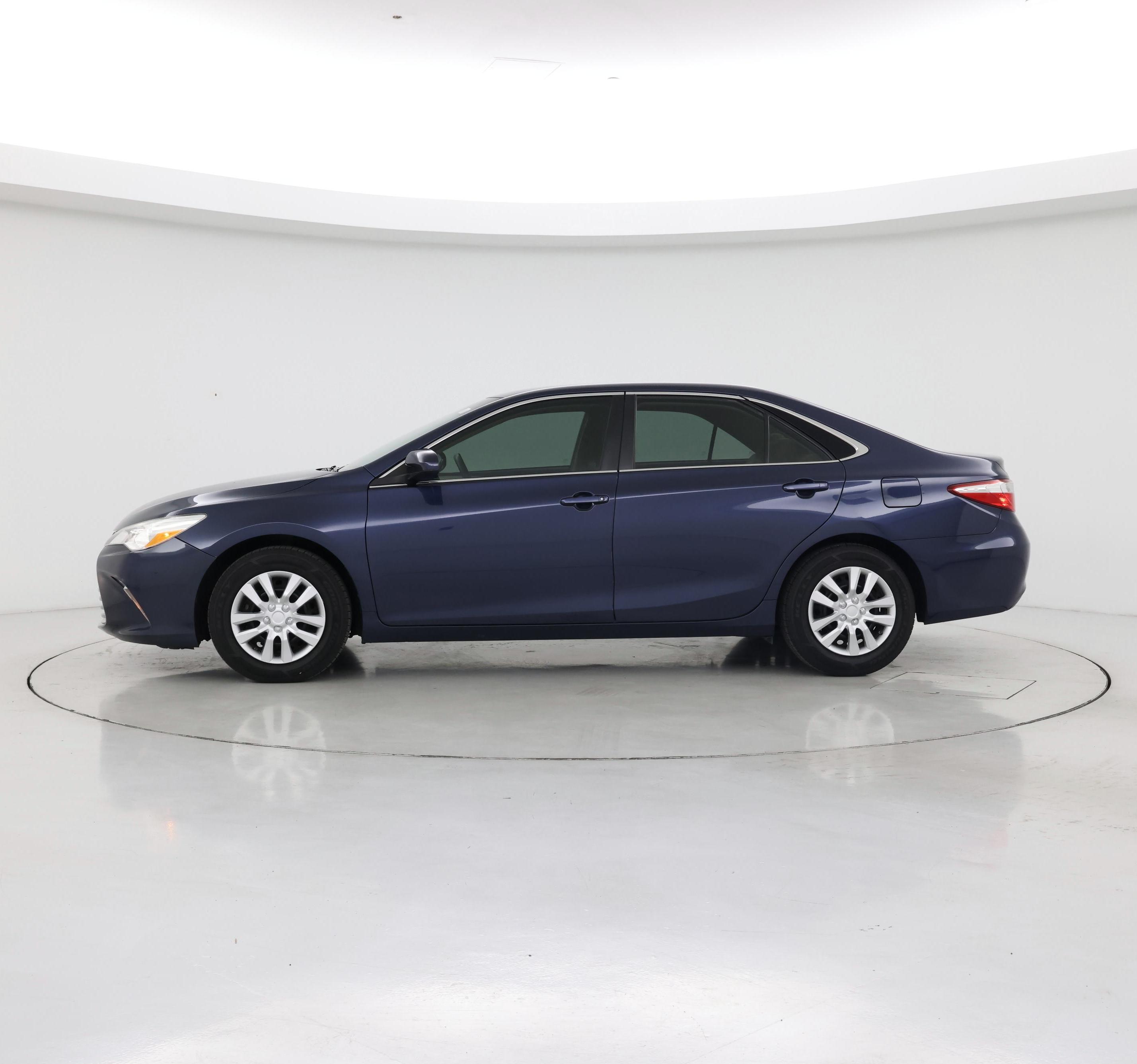 Thumbnail: 2015 Toyota Camry - 3