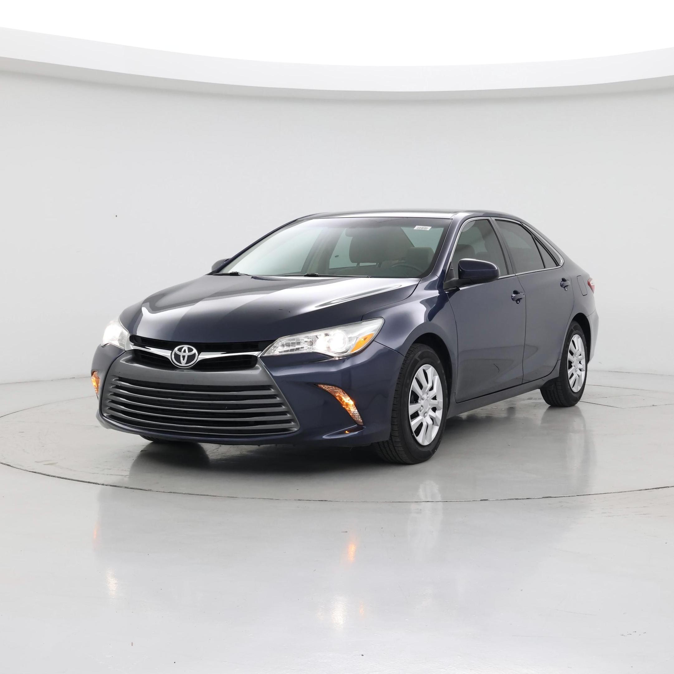 Thumbnail: 2015 Toyota Camry - 4