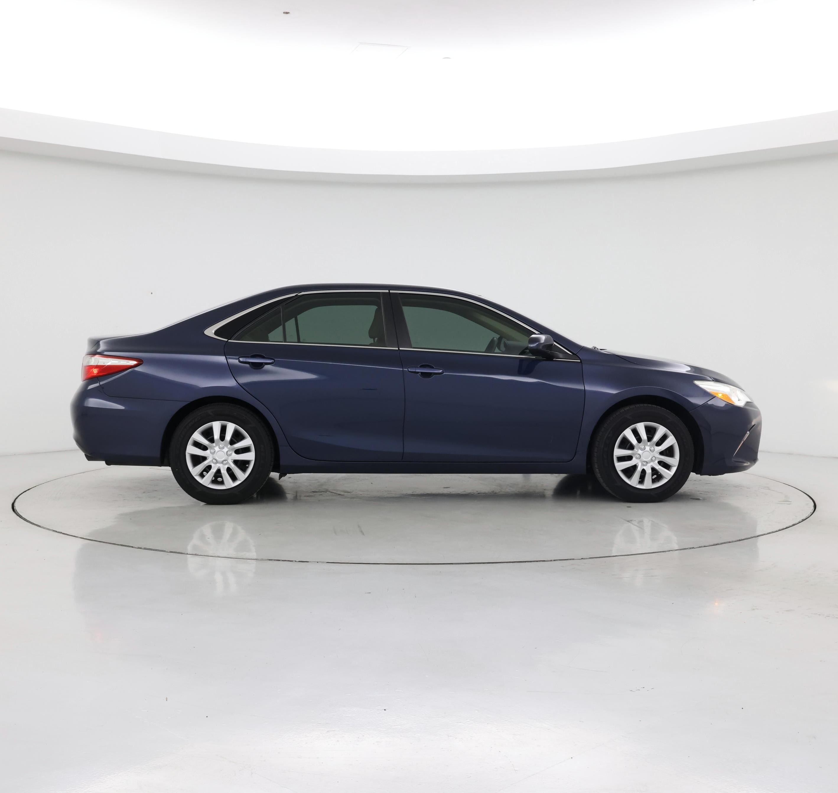 Thumbnail: 2015 Toyota Camry - 7