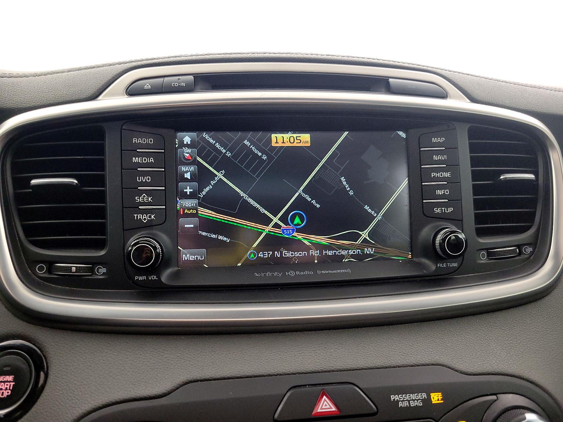 Thumbnail: 2016 Kia Sorento - 16