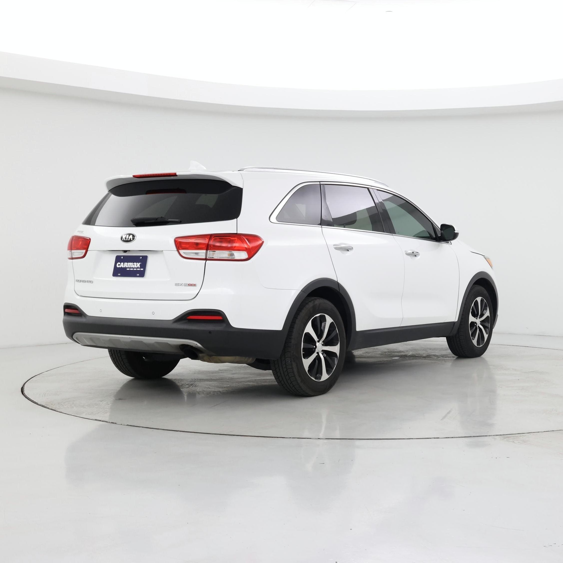 Thumbnail: 2016 Kia Sorento - 8