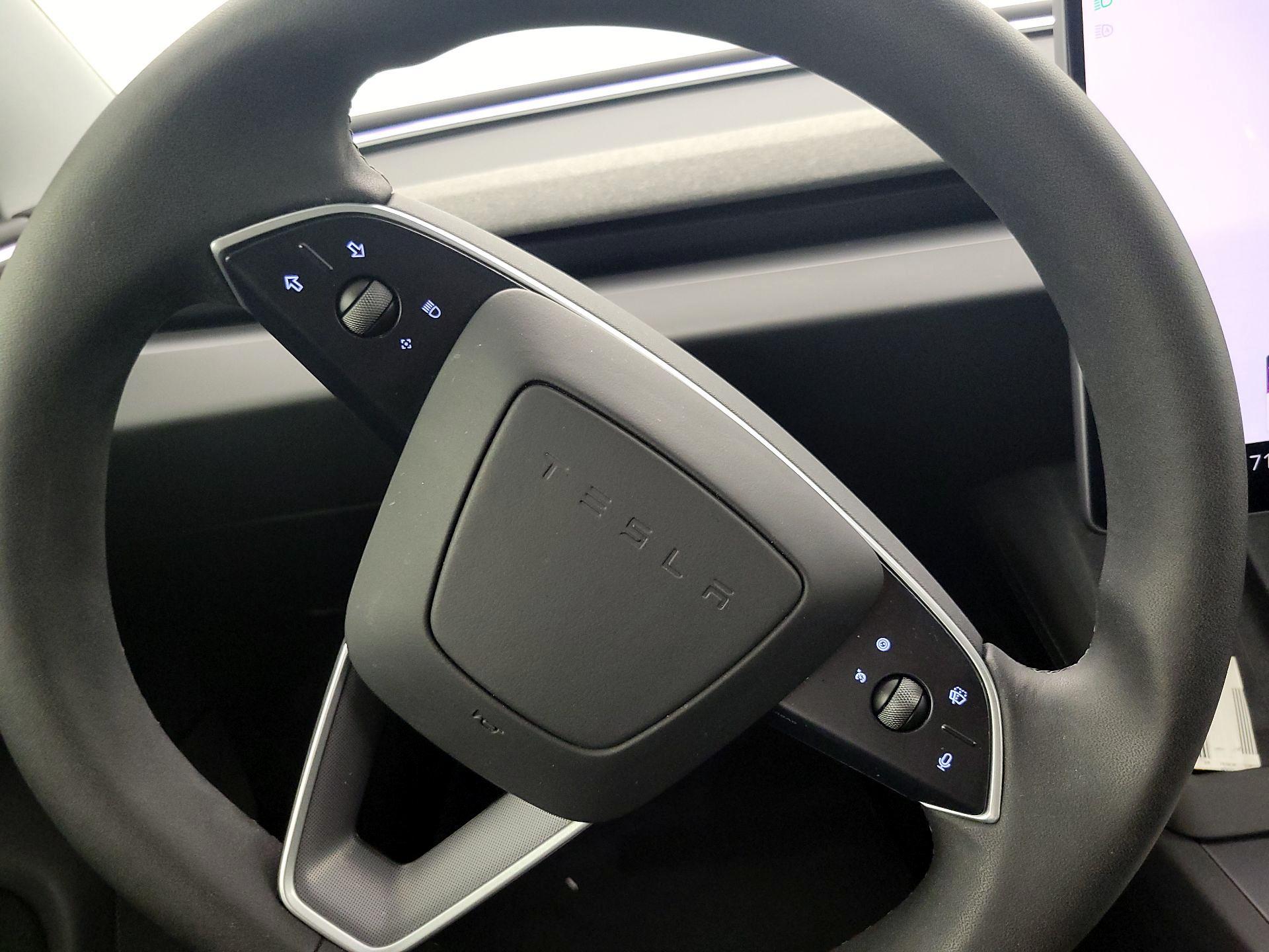 Thumbnail: 2024 Tesla Model 3 - 10