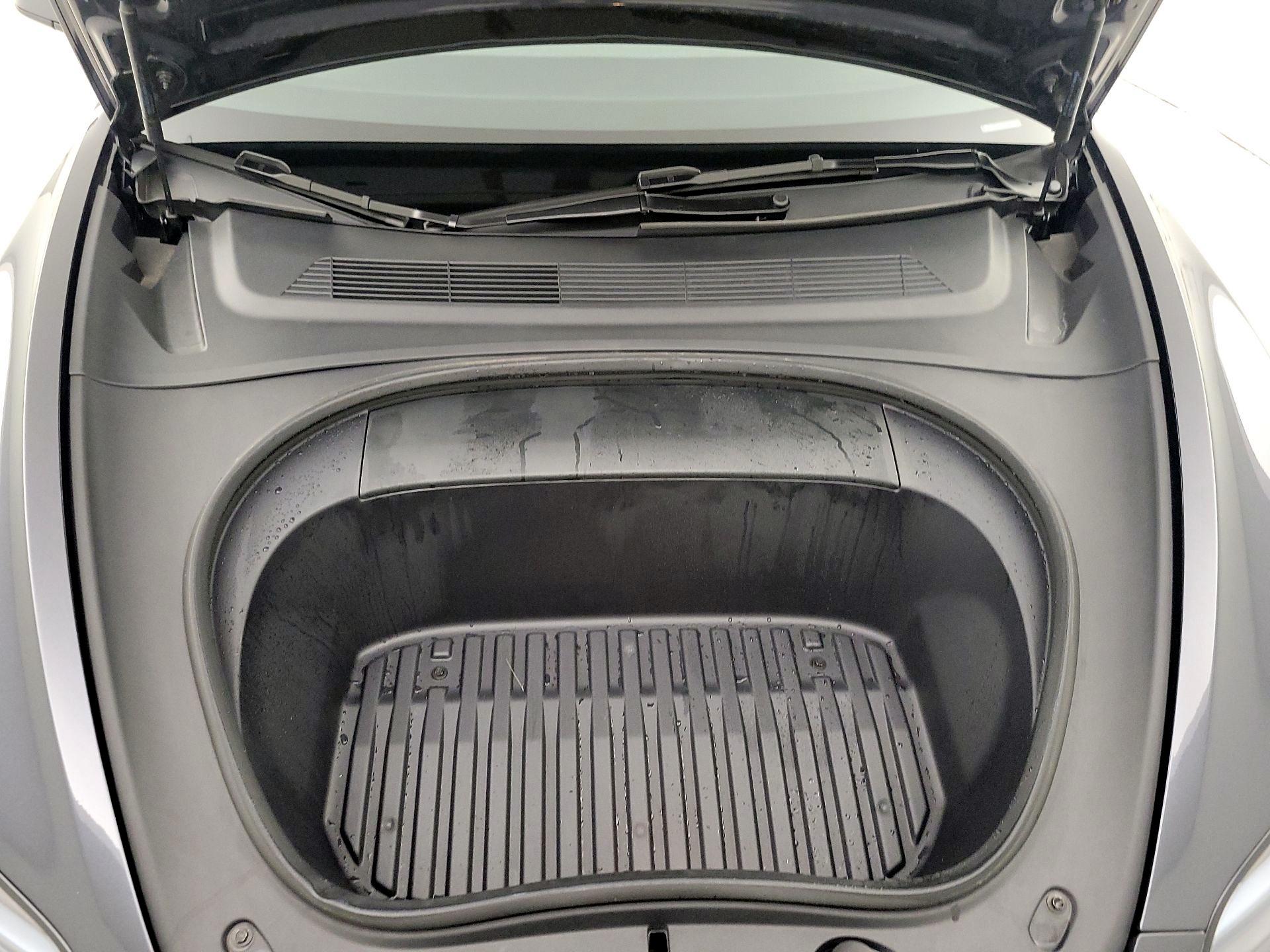 Thumbnail: 2024 Tesla Model 3 - 20