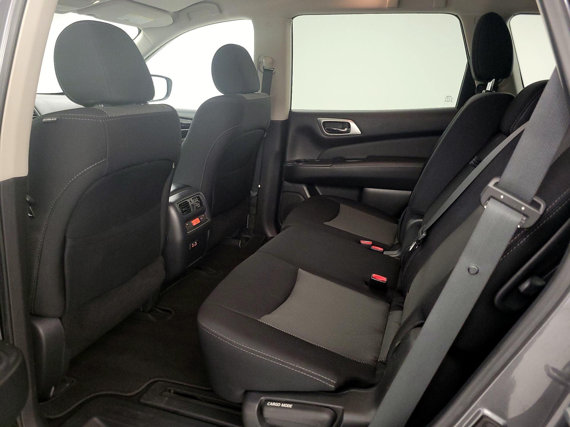 Thumbnail: 2019 Nissan Pathfinder - 19