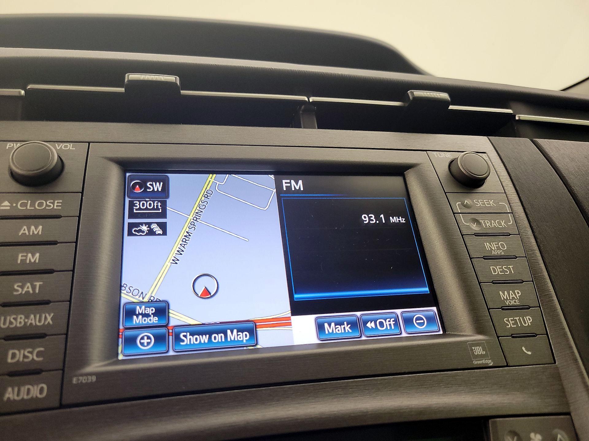 Thumbnail: 2015 Toyota Prius - 16