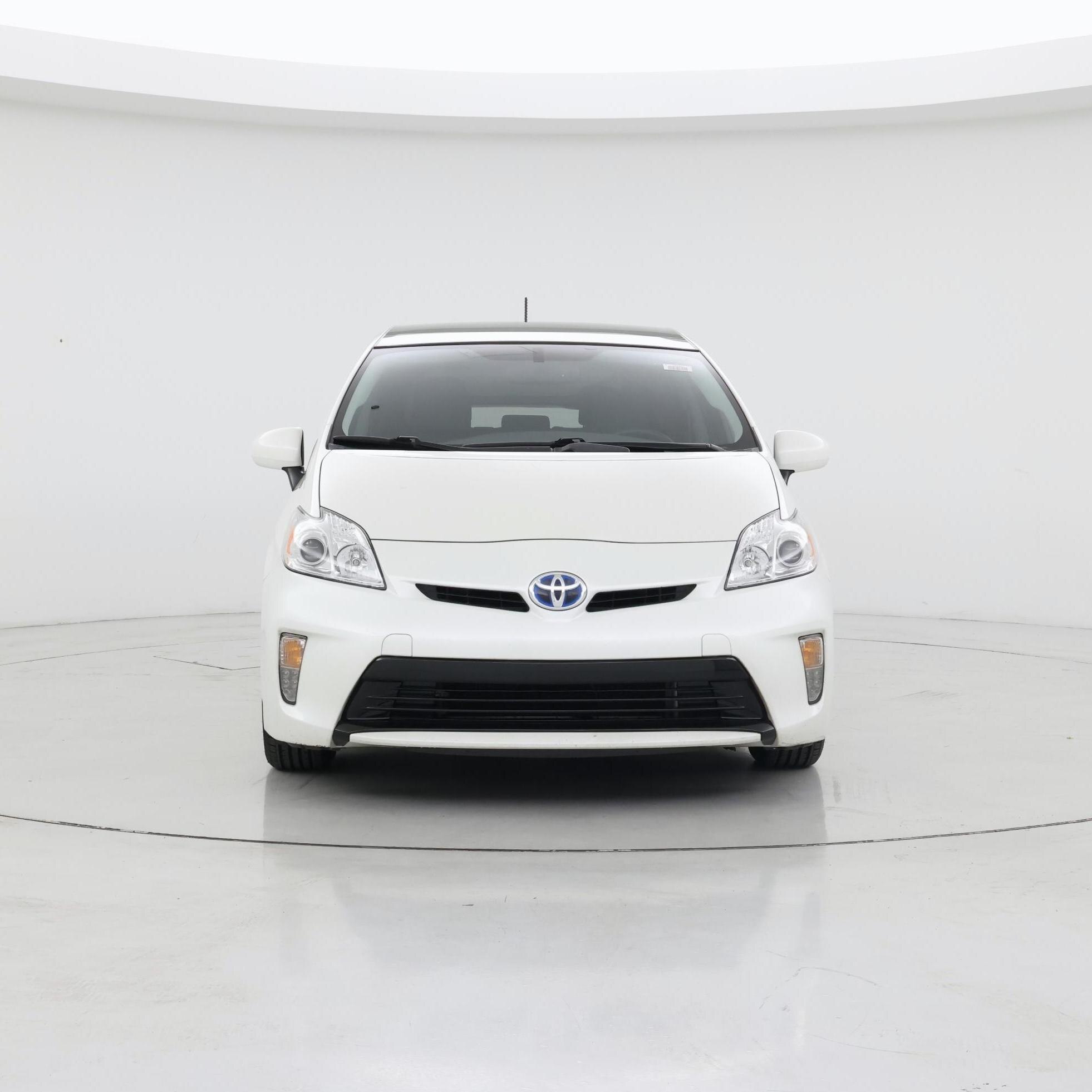 Thumbnail: 2015 Toyota Prius - 5