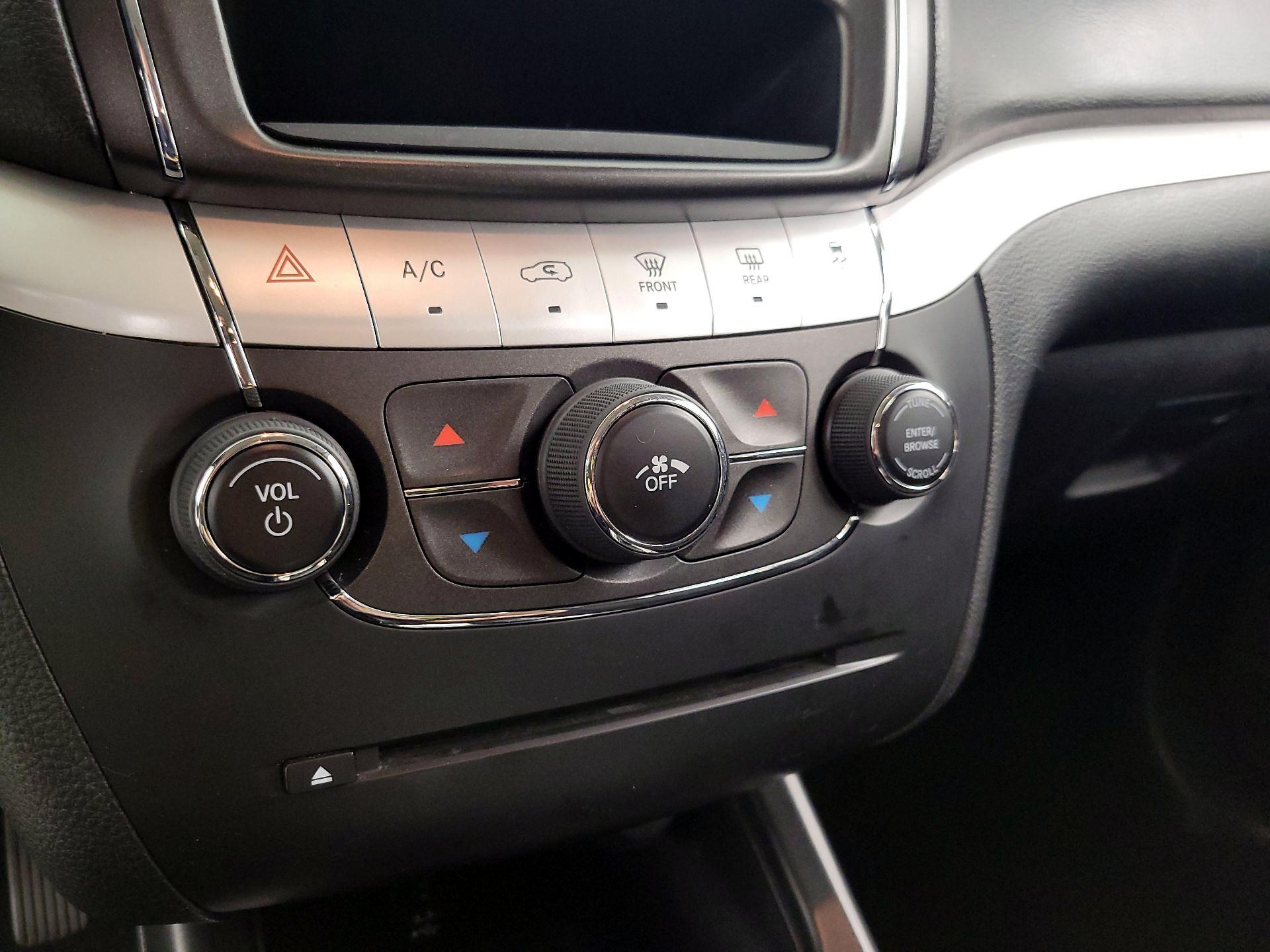 Thumbnail: 2018 Dodge Journey - 15