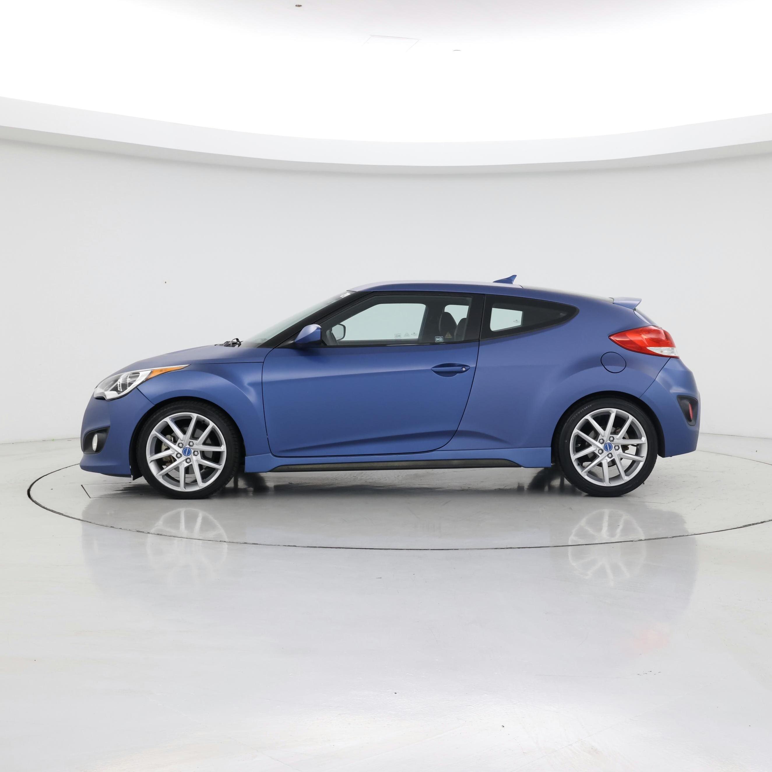 Thumbnail: 2016 Hyundai Veloster - 3