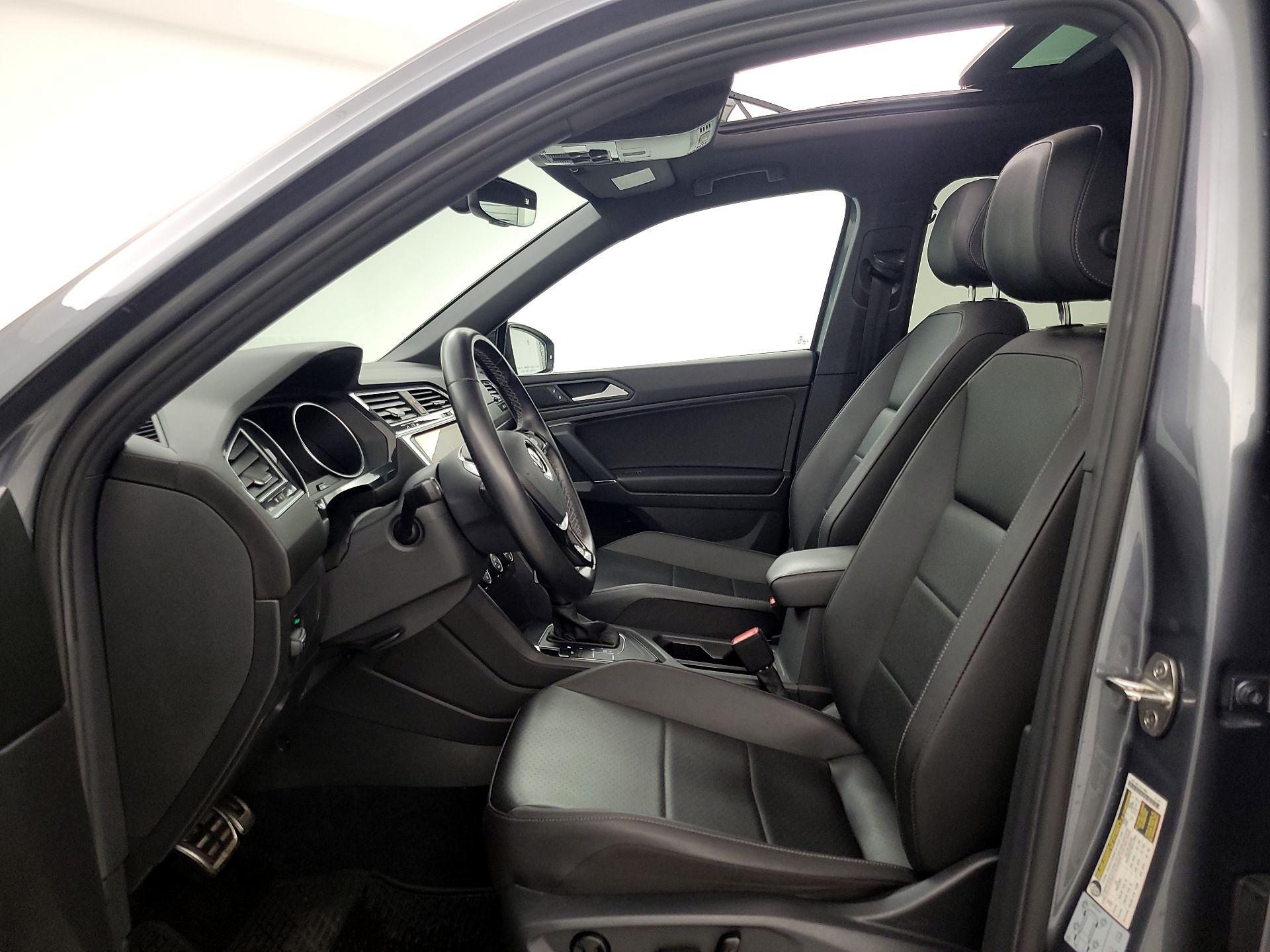 Thumbnail: 2020 Volkswagen Tiguan - 11