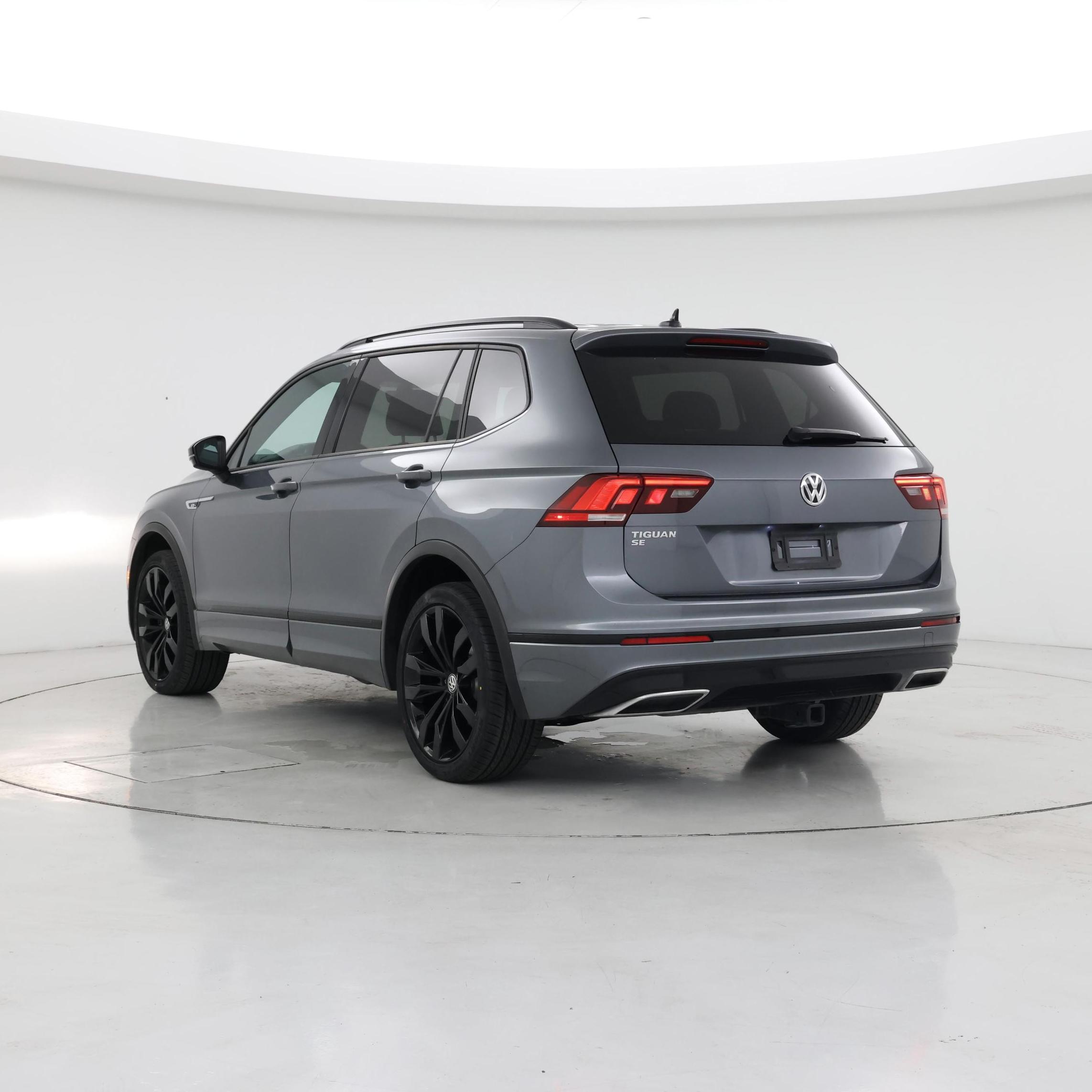 Thumbnail: 2020 Volkswagen Tiguan - 2