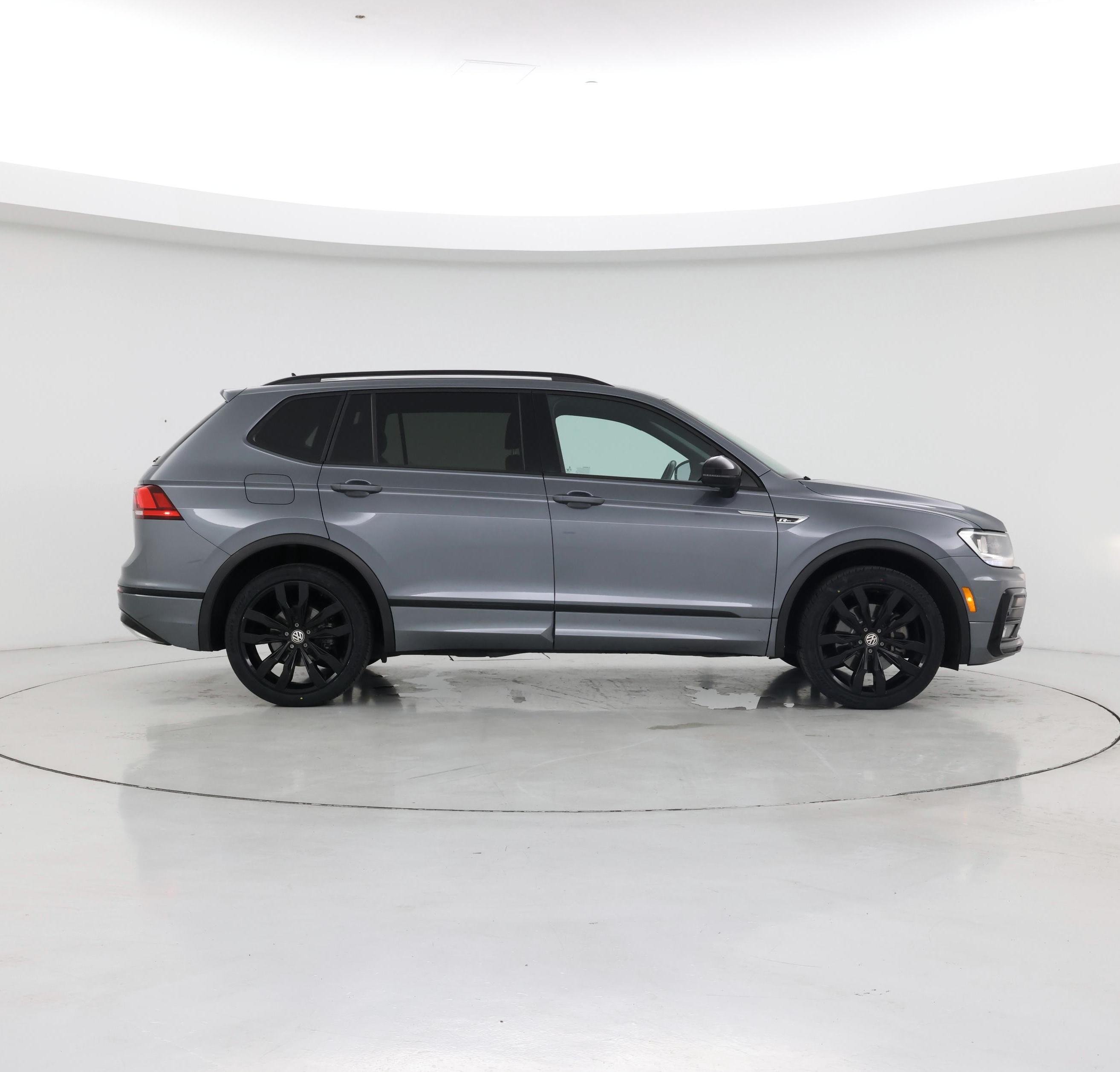 Thumbnail: 2020 Volkswagen Tiguan - 7