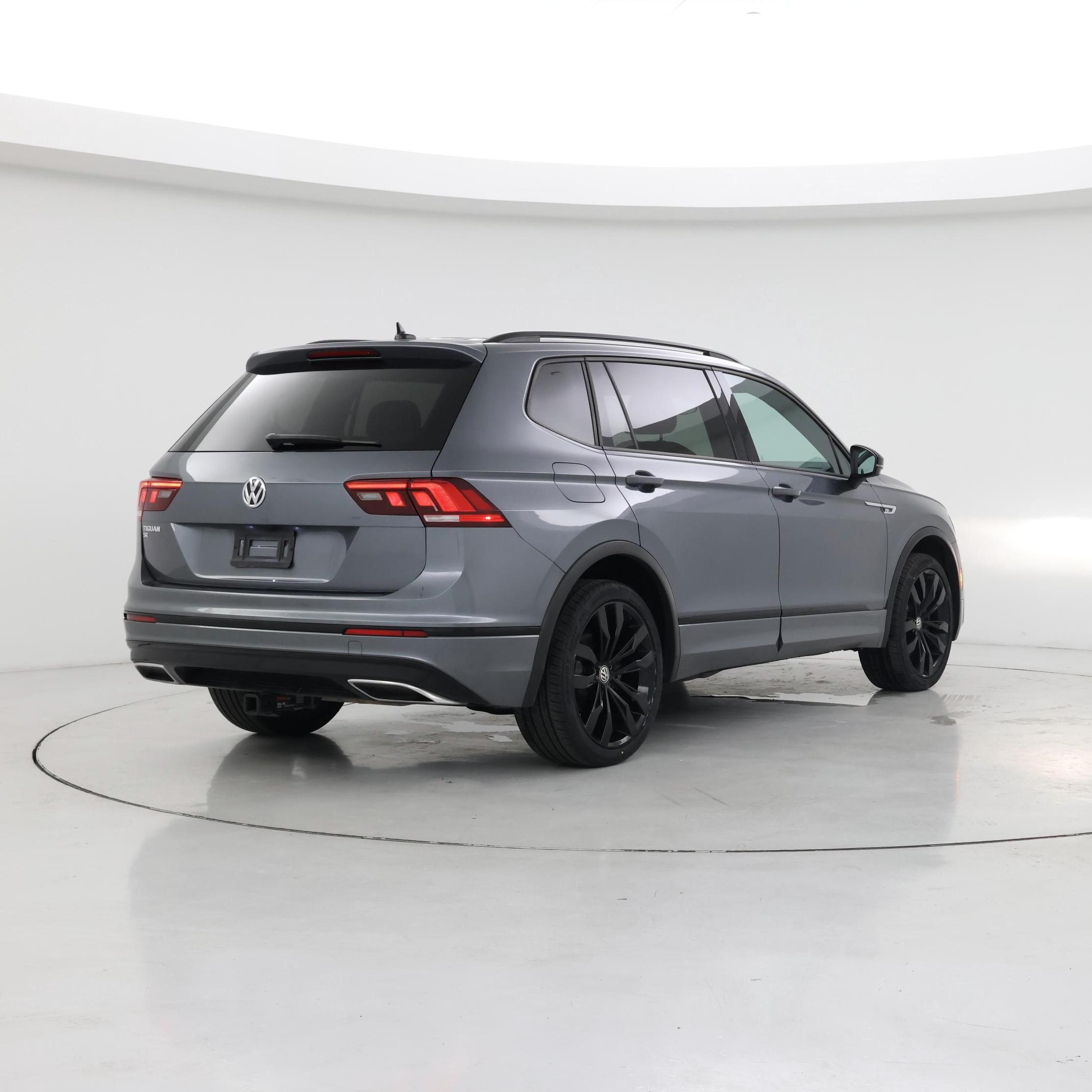 Thumbnail: 2020 Volkswagen Tiguan - 8