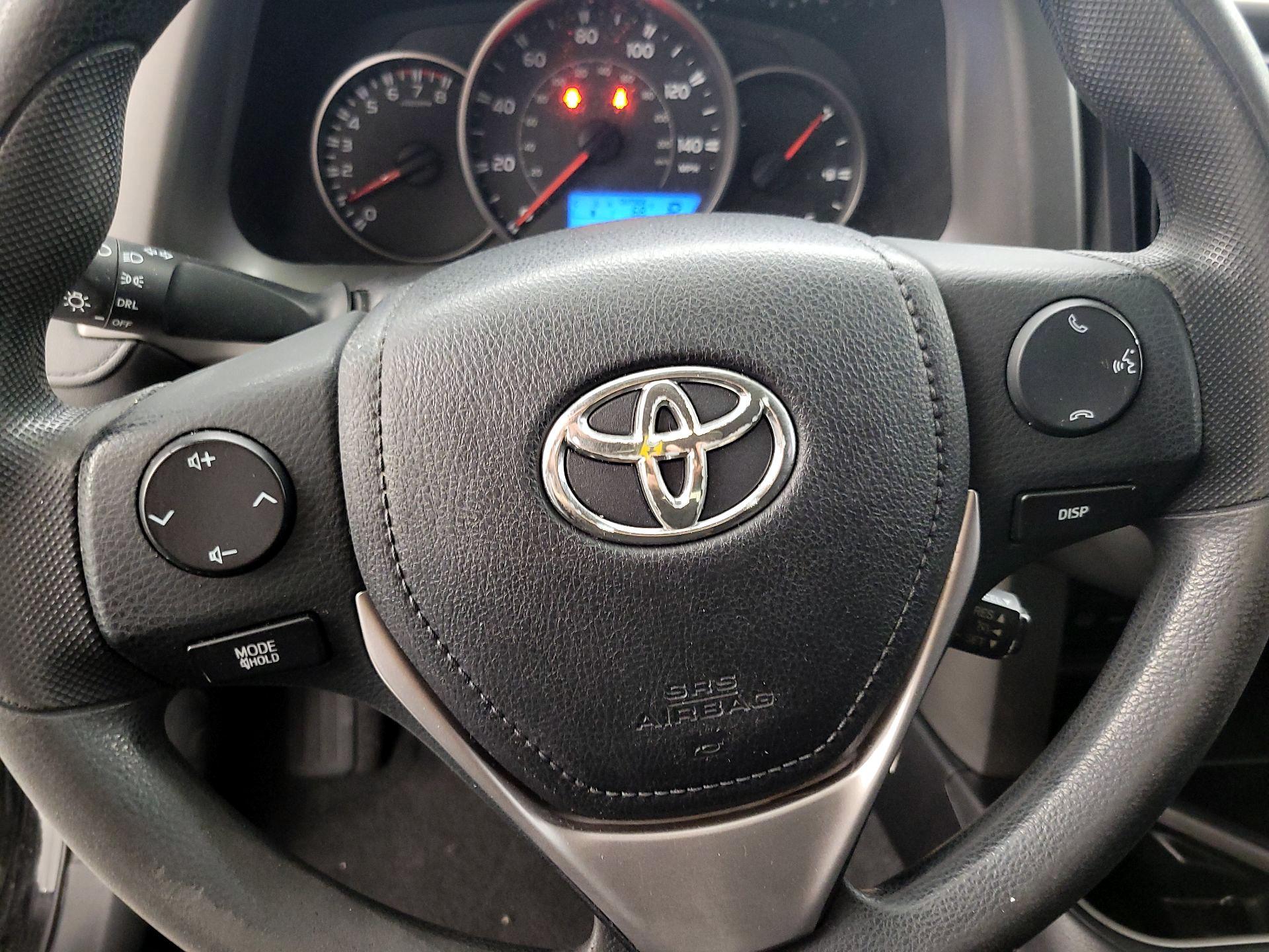 Thumbnail: 2016 Toyota RAV4 - 10